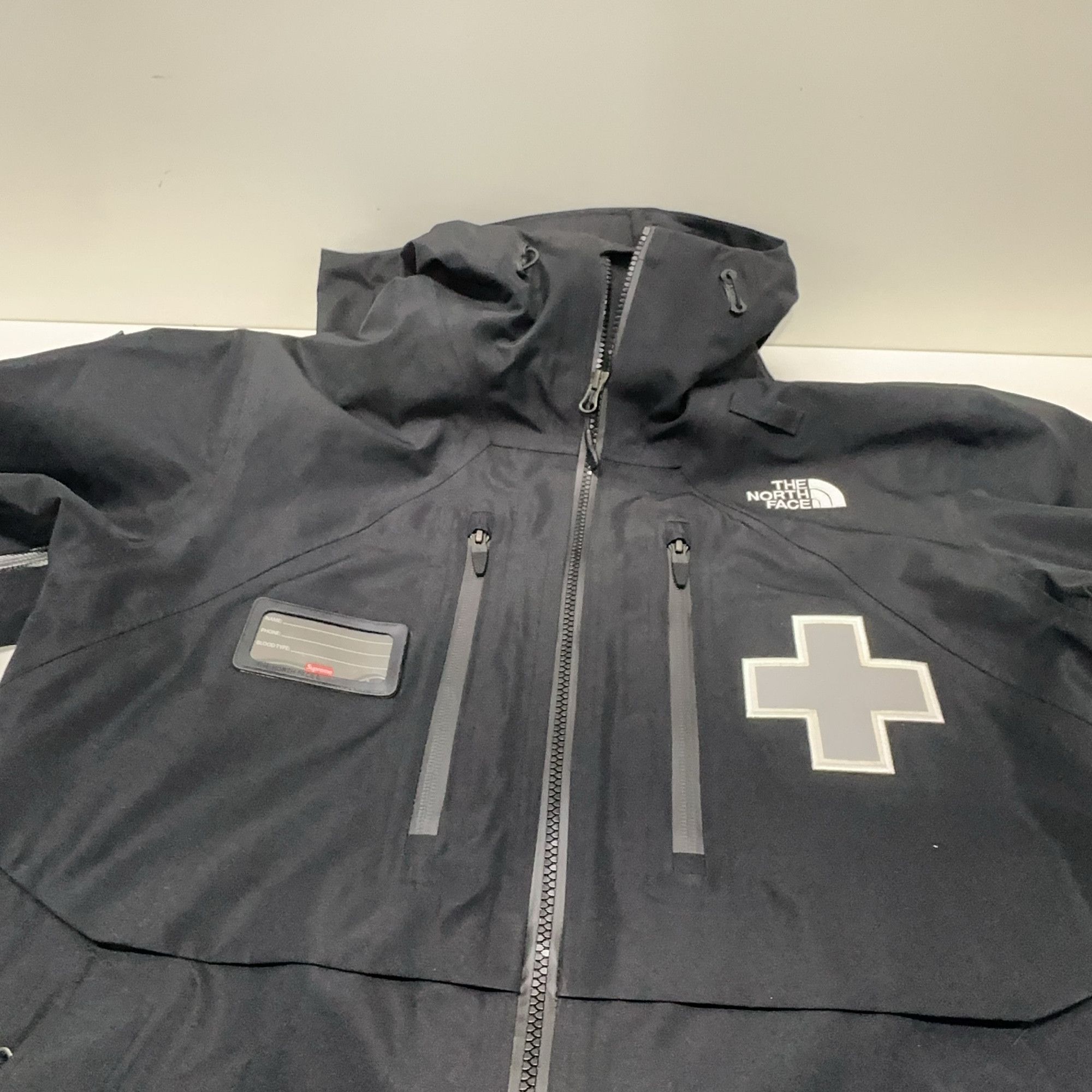 Supreme Supreme x The North Face Rescue Mountain Pro Jacket Size S Size US S / EU 44-46 / 1 - 6 Thumbnail