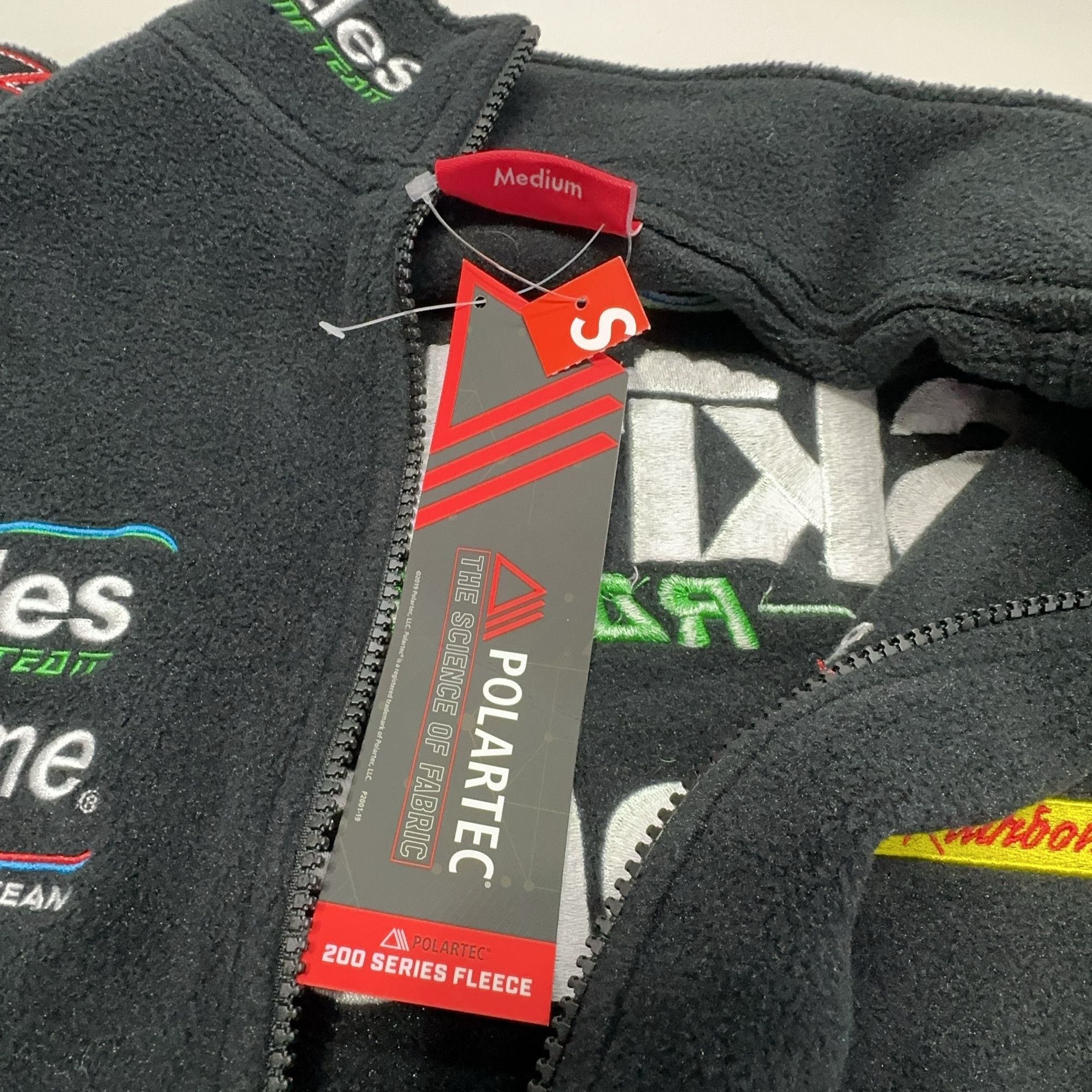 Supreme Supreme x Skittles Polartec Fleece Jacket M Size US M / EU 48-50 / 2 - 5 Thumbnail