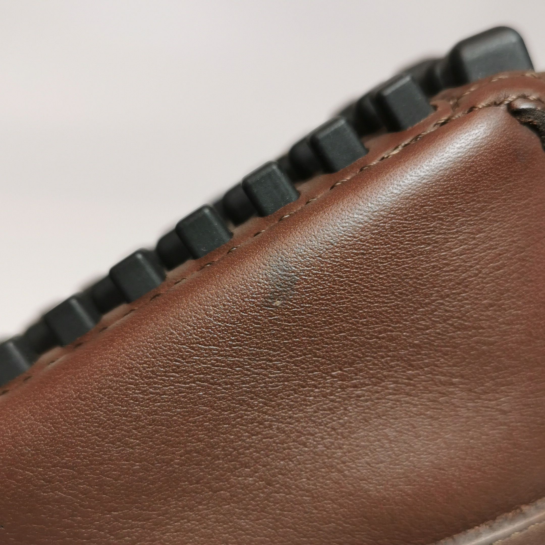 Gucci Gucci Men 5.5 Leather Size US 5.5 / EU 38 - 7 Thumbnail