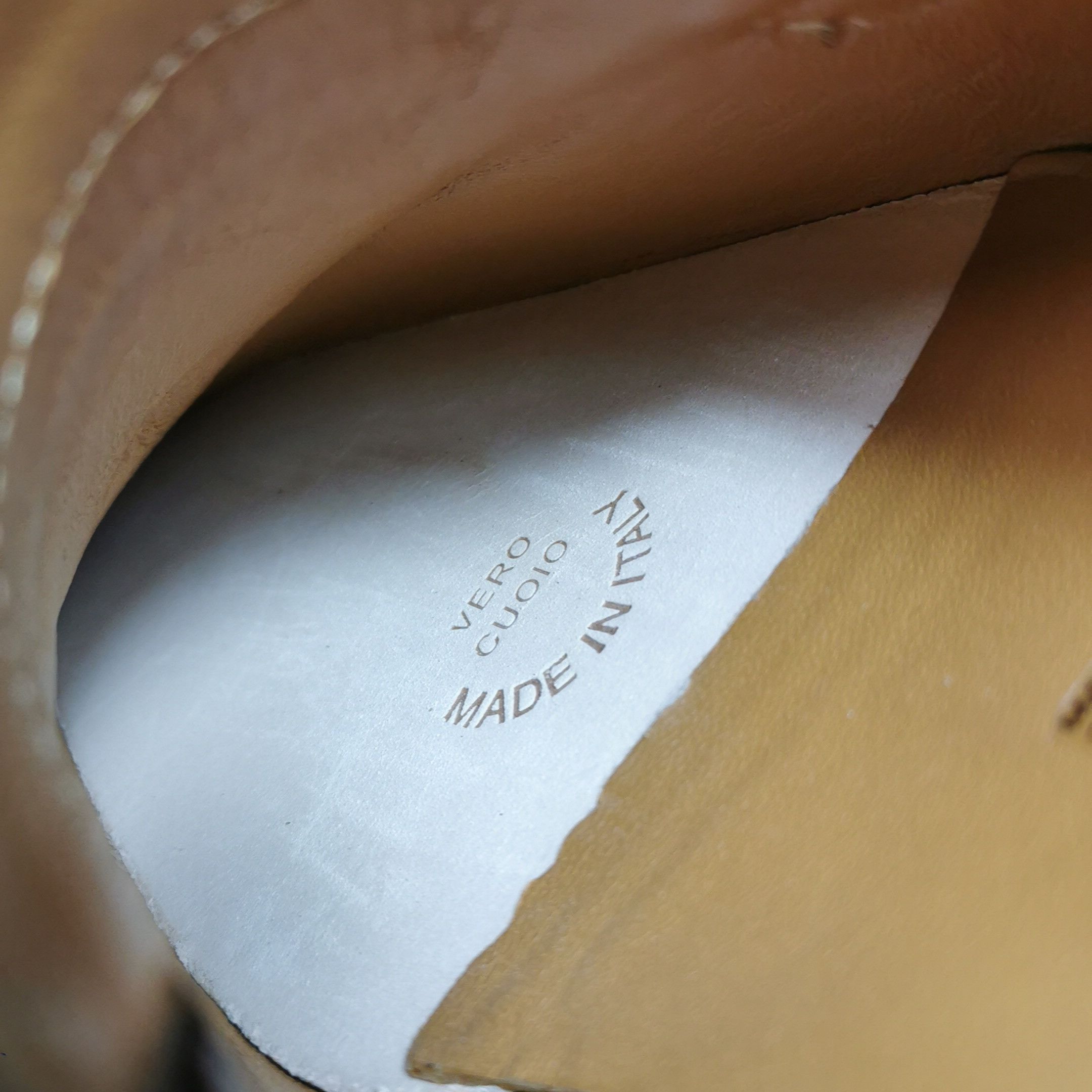 Gucci Gucci Men 7 Leather Size US 7 / EU 40 - 10 Thumbnail