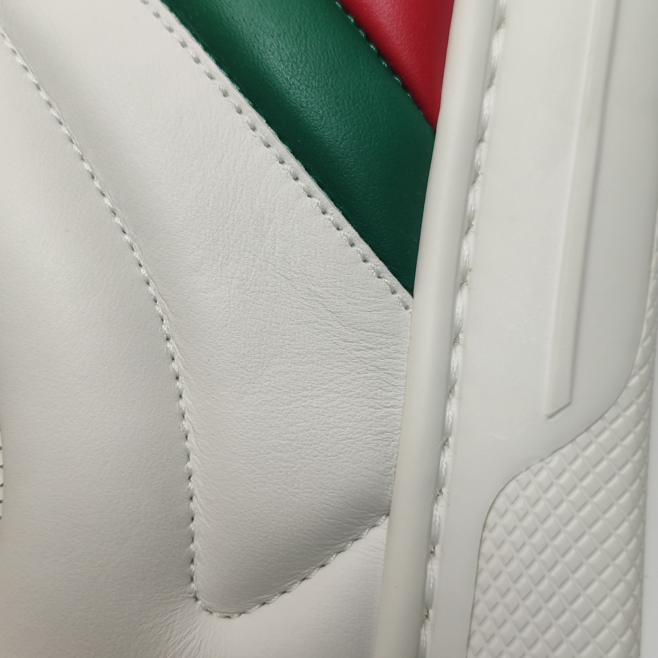 Gucci Gucci Men 7 Lowtop Sneakers Size US 7 / EU 40 - 12 Thumbnail