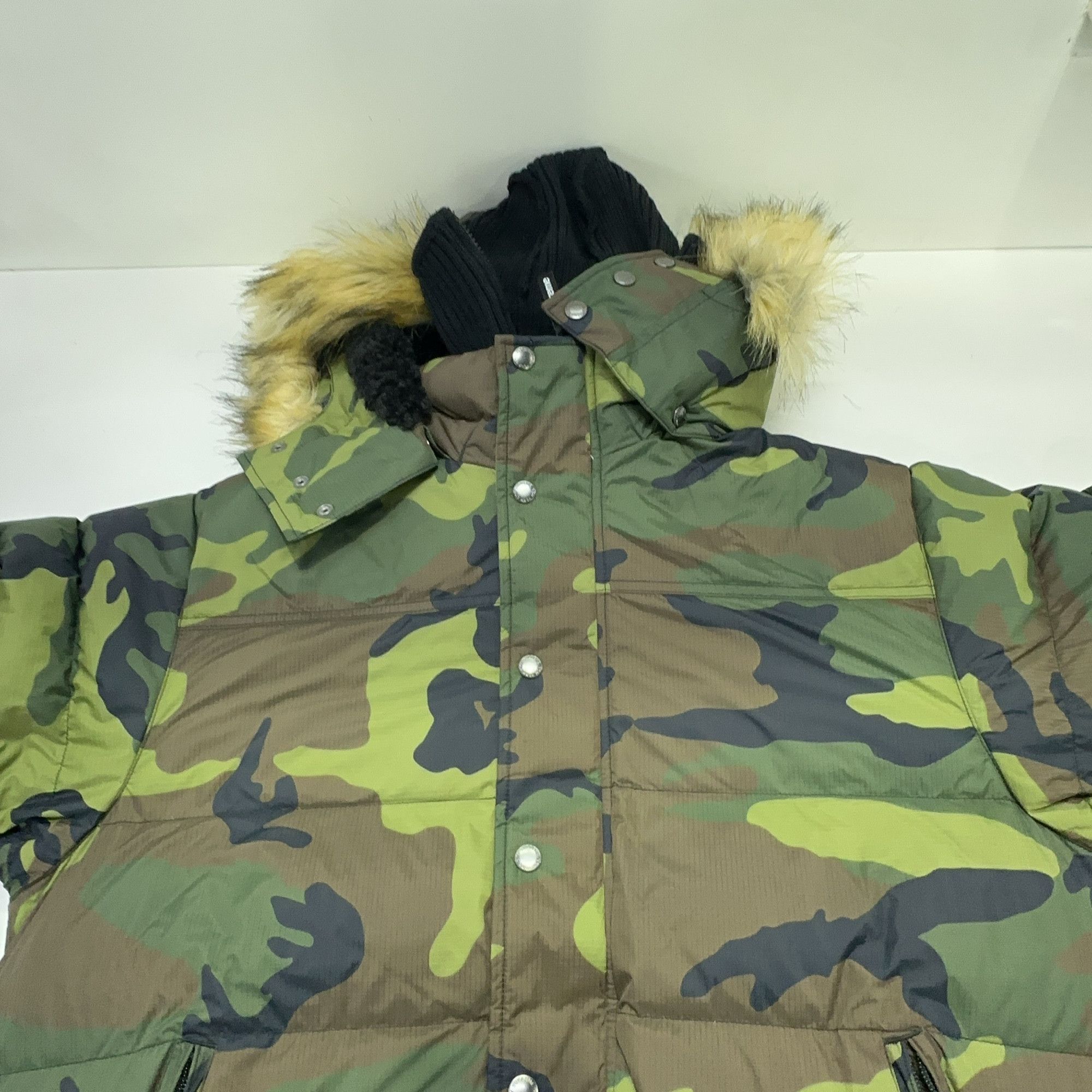 Supreme Supreme Woodland Camo 700-Fill Puffer Jacket Size M Size US M / EU 48-50 / 2 - 6 Thumbnail