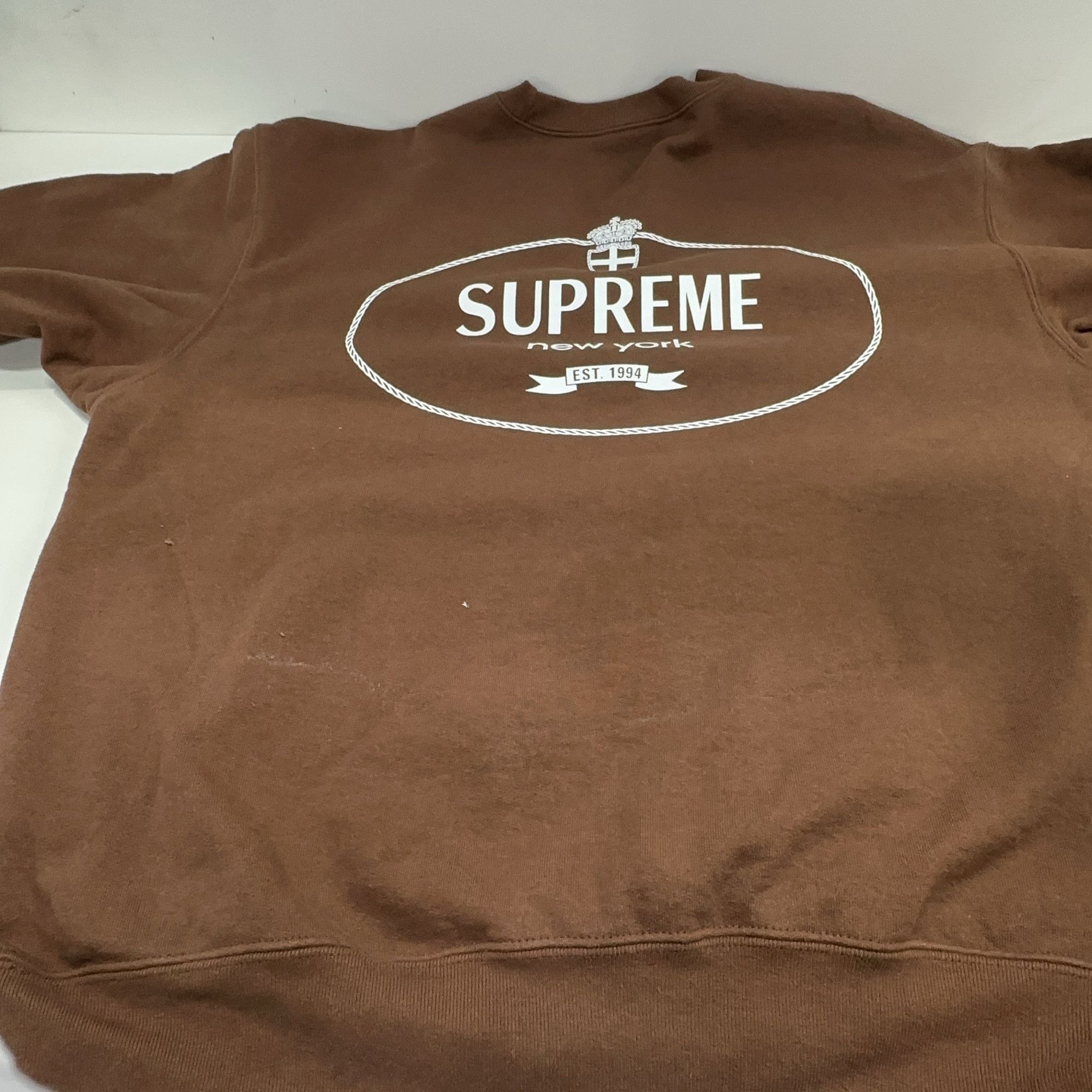 Supreme Supreme Emblem Crewneck Sweatshirt Brown Size M Size US M / EU 48-50 / 2 - 11 Thumbnail