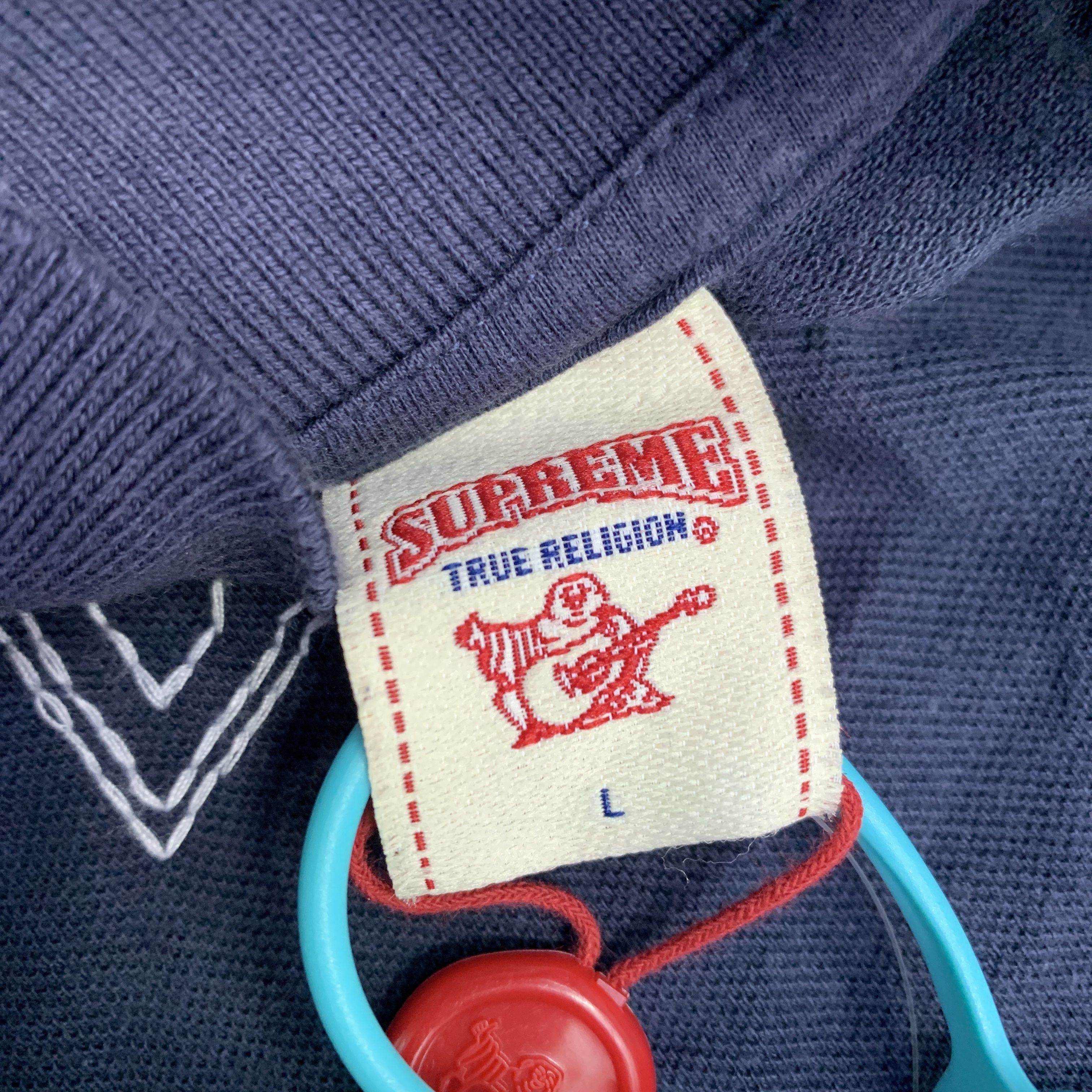Supreme Supreme x True Religion Appliqué Logo Polo Navy Size L Size US L / EU 52-54 / 3 - 2 Thumbnail