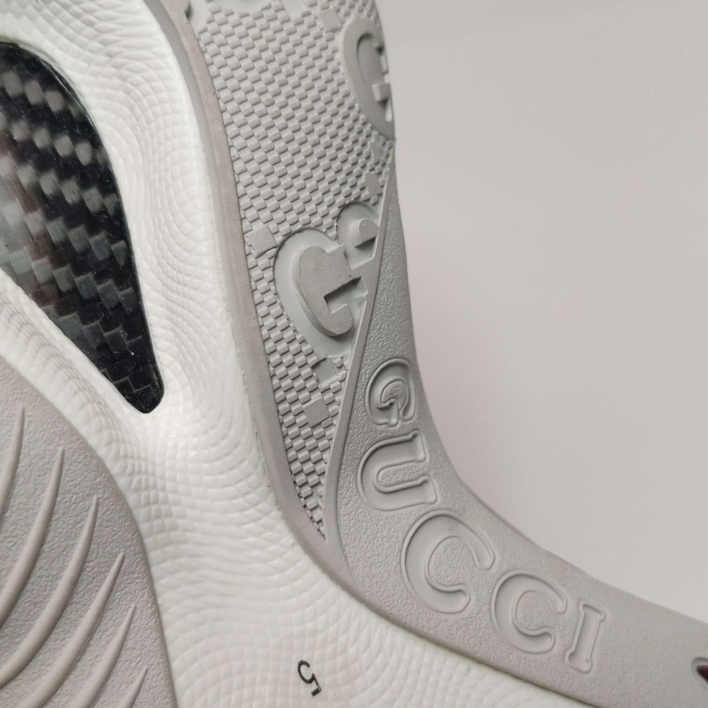 Gucci Gucci Men 6 Lowtop Sneakers Size US 6 / EU 39 - 8 Thumbnail