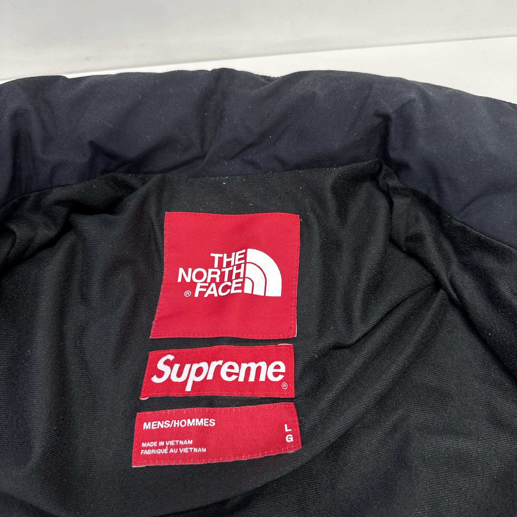 Supreme Supreme x The North Face Statue of Liberty Jacket Size L Size US L / EU 52-54 / 3 - 3 Thumbnail