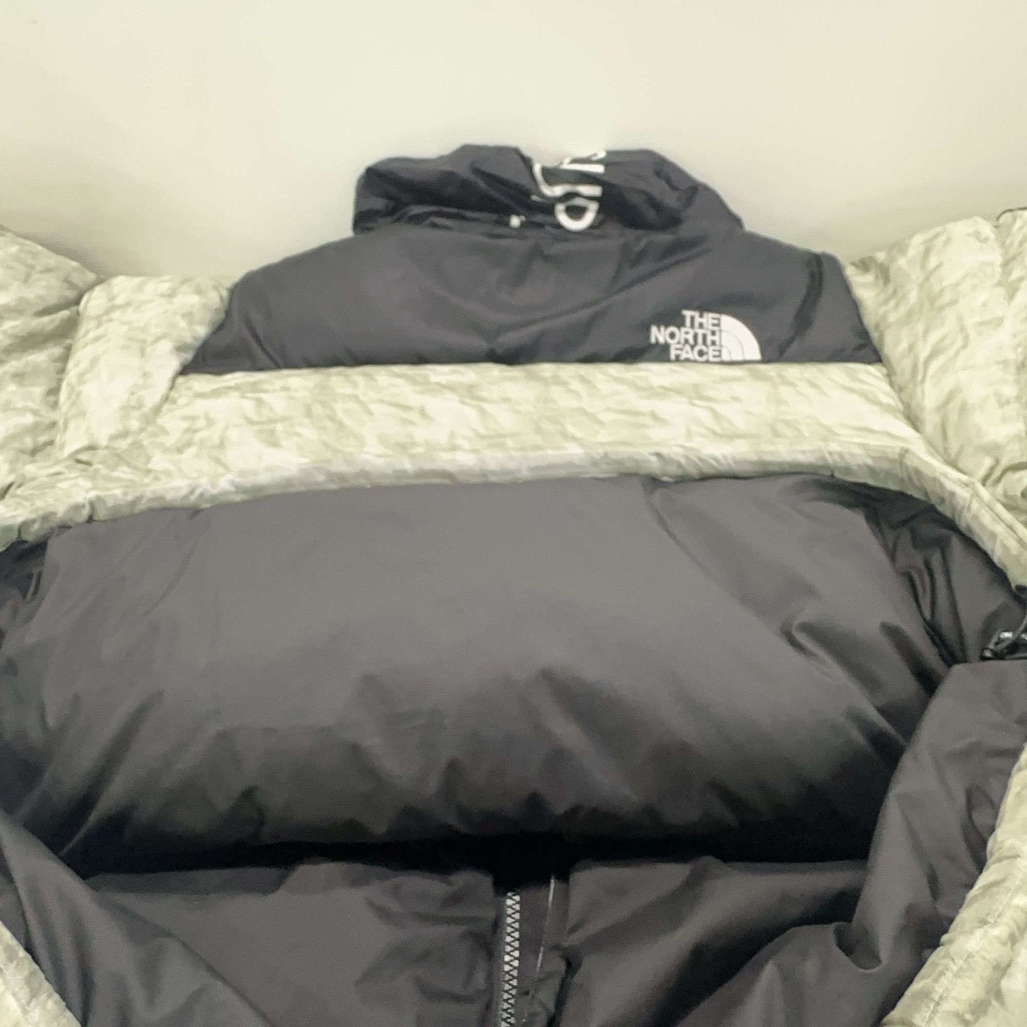 Supreme Supreme x The North Face Paper Print Nuptse Jacket L Size US L / EU 52-54 / 3 - 10 Thumbnail