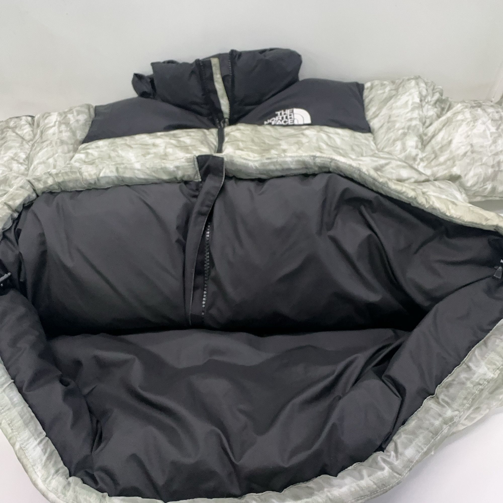 Supreme Supreme x The North Face Paper Print Nuptse Jacket L Size US L / EU 52-54 / 3 - 6 Thumbnail