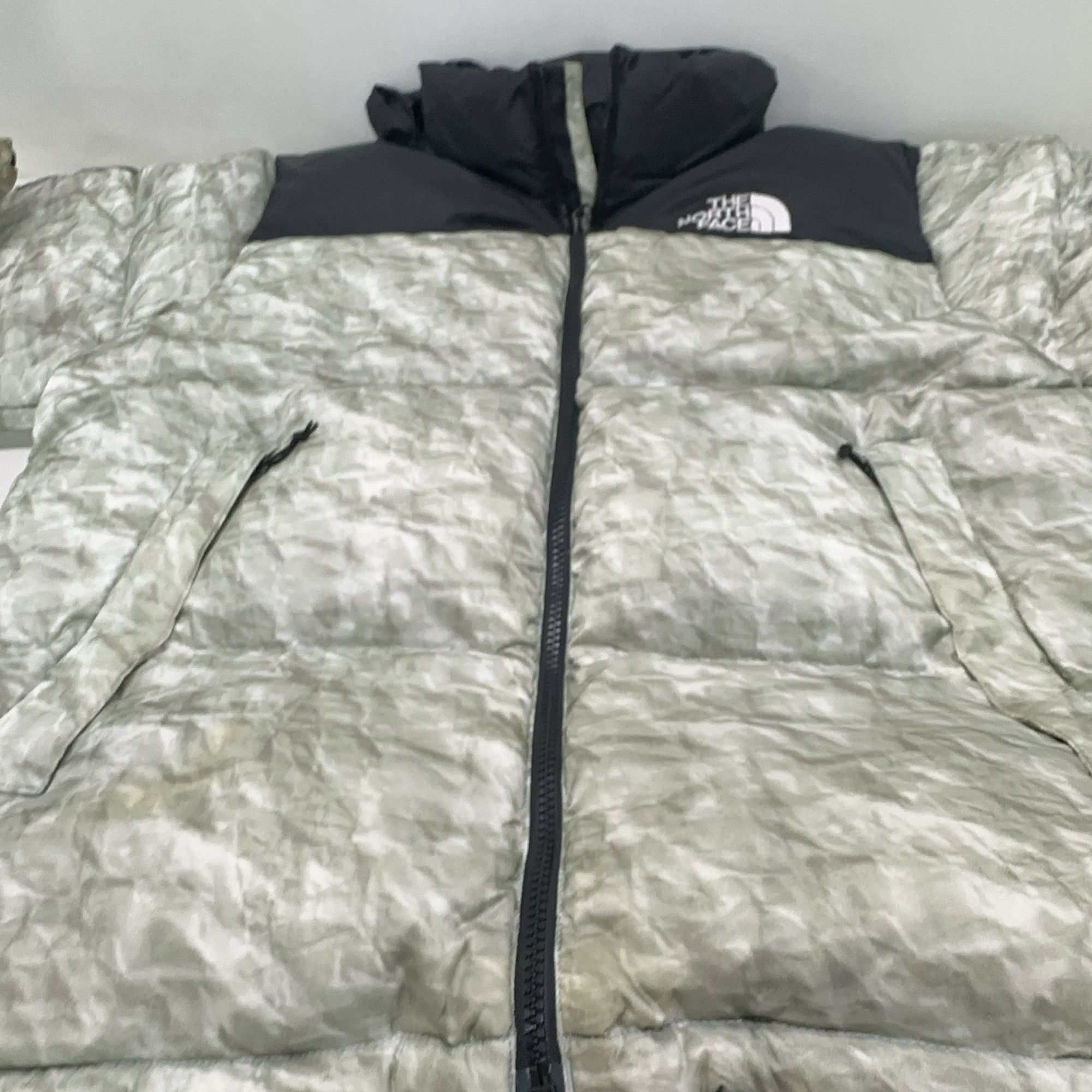 Supreme Supreme x The North Face Paper Print Nuptse Jacket L Size US L / EU 52-54 / 3 - 7 Thumbnail
