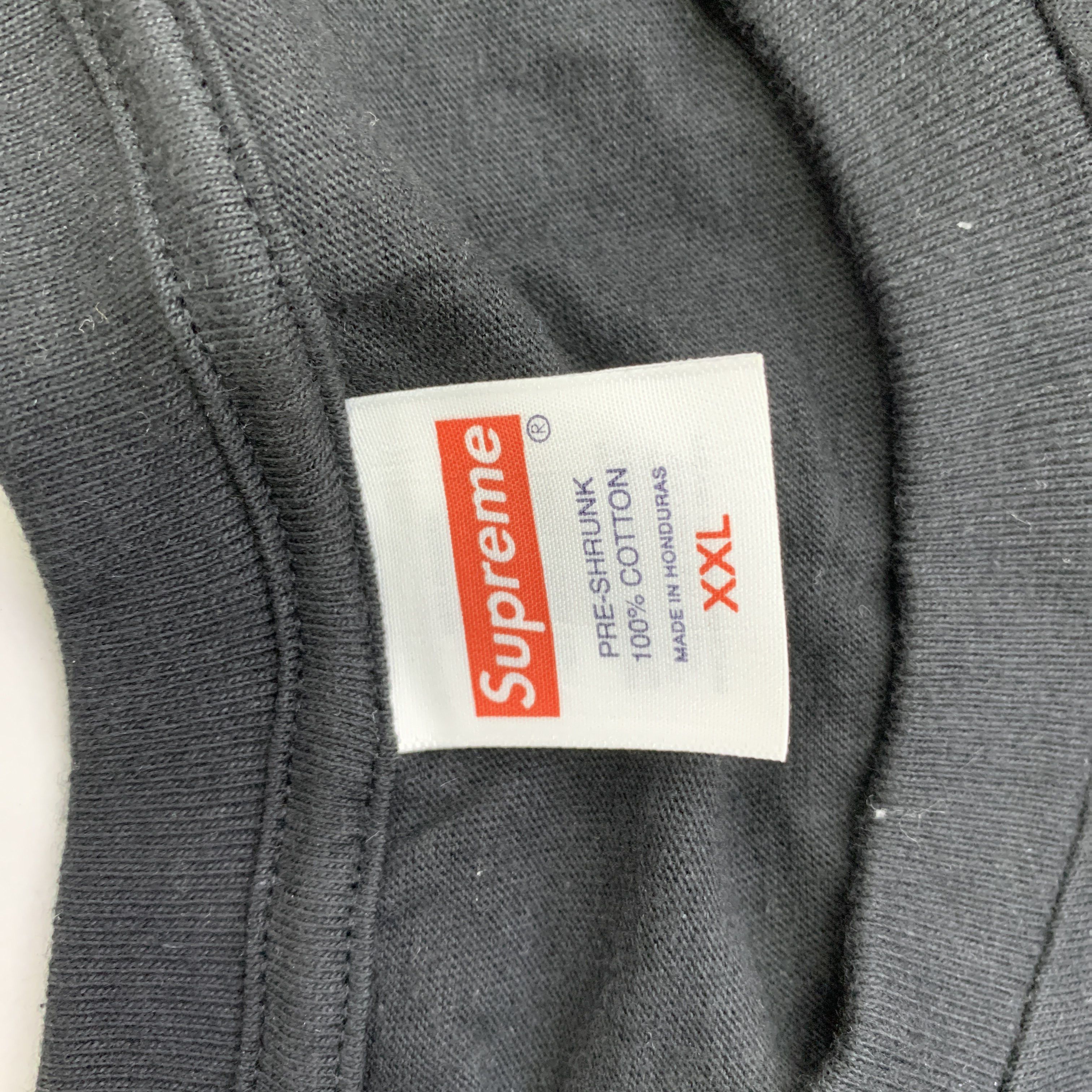 Supreme Supreme Dust Graphic T-Shirt Black Size XXL Size US XXL / EU 58 / 5 - 2 Thumbnail