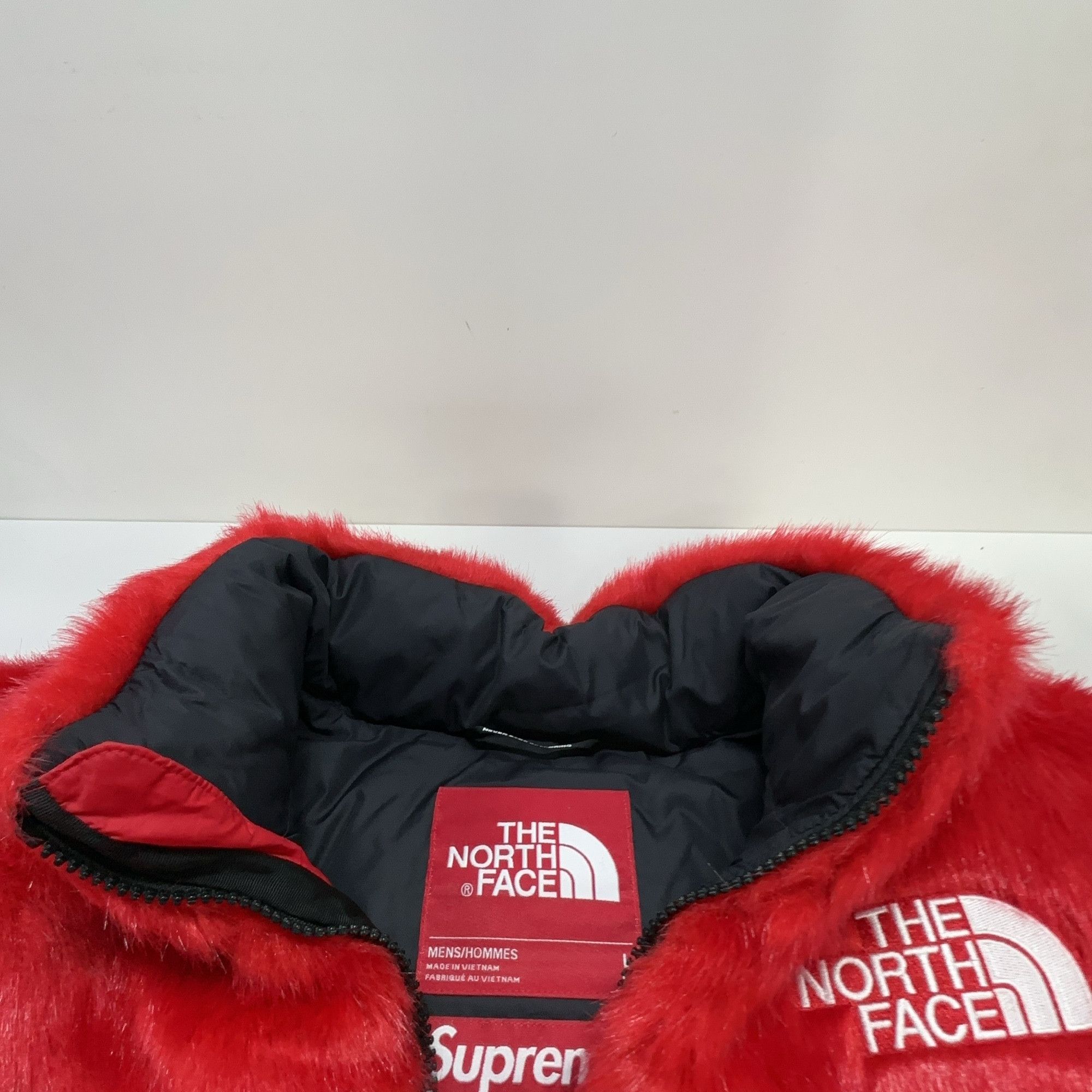 Supreme Supreme x The North Face Faux Fur Puffer Jacket L Size US L / EU 52-54 / 3 - 5 Thumbnail