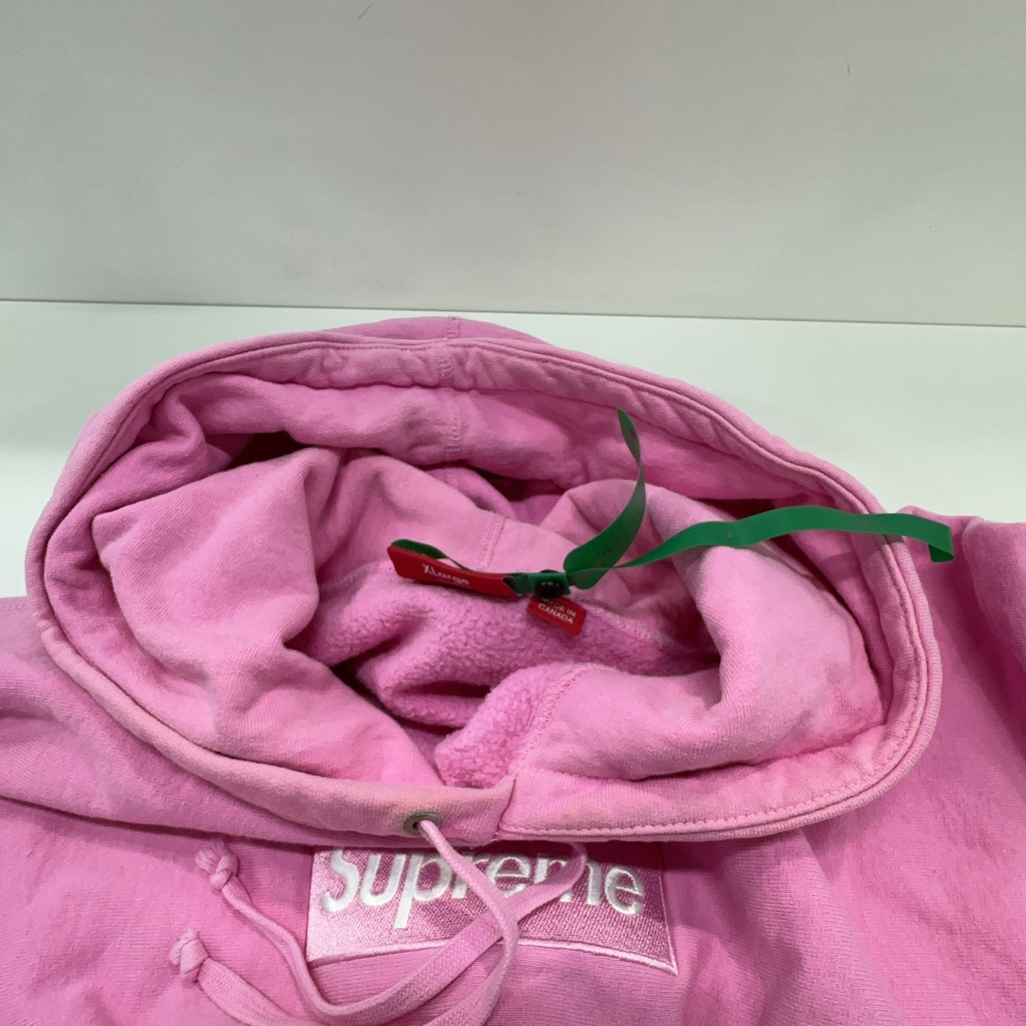 Supreme Supreme Pink Box Logo Hoodie Size XL Size US XL / EU 56 / 4 - 5 Thumbnail