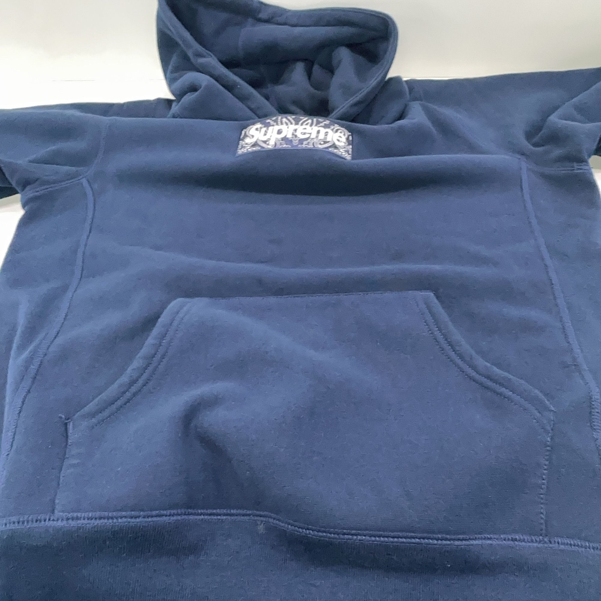 Supreme Supreme Bandana Box Logo Hooded Sweatshirt L Size US L / EU 52-54 / 3 - 7 Thumbnail
