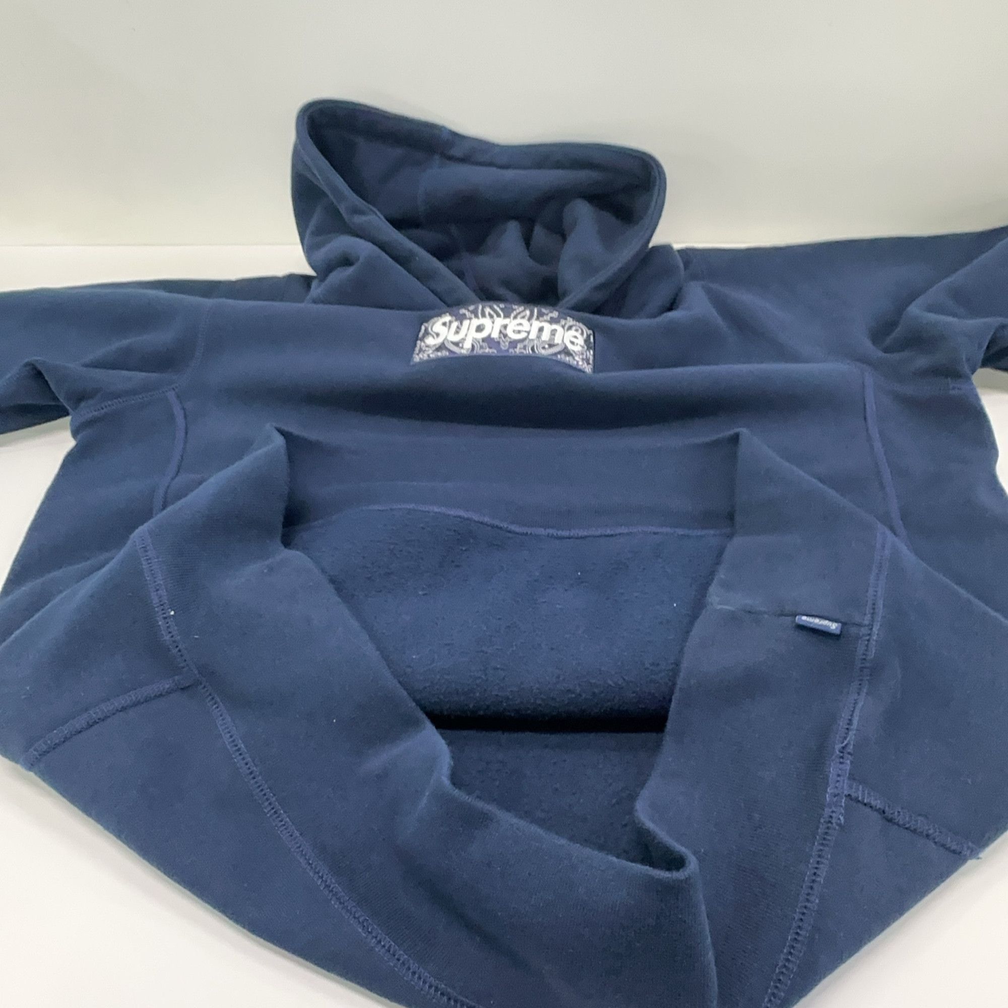 Supreme Supreme Bandana Box Logo Hooded Sweatshirt L Size US L / EU 52-54 / 3 - 8 Thumbnail