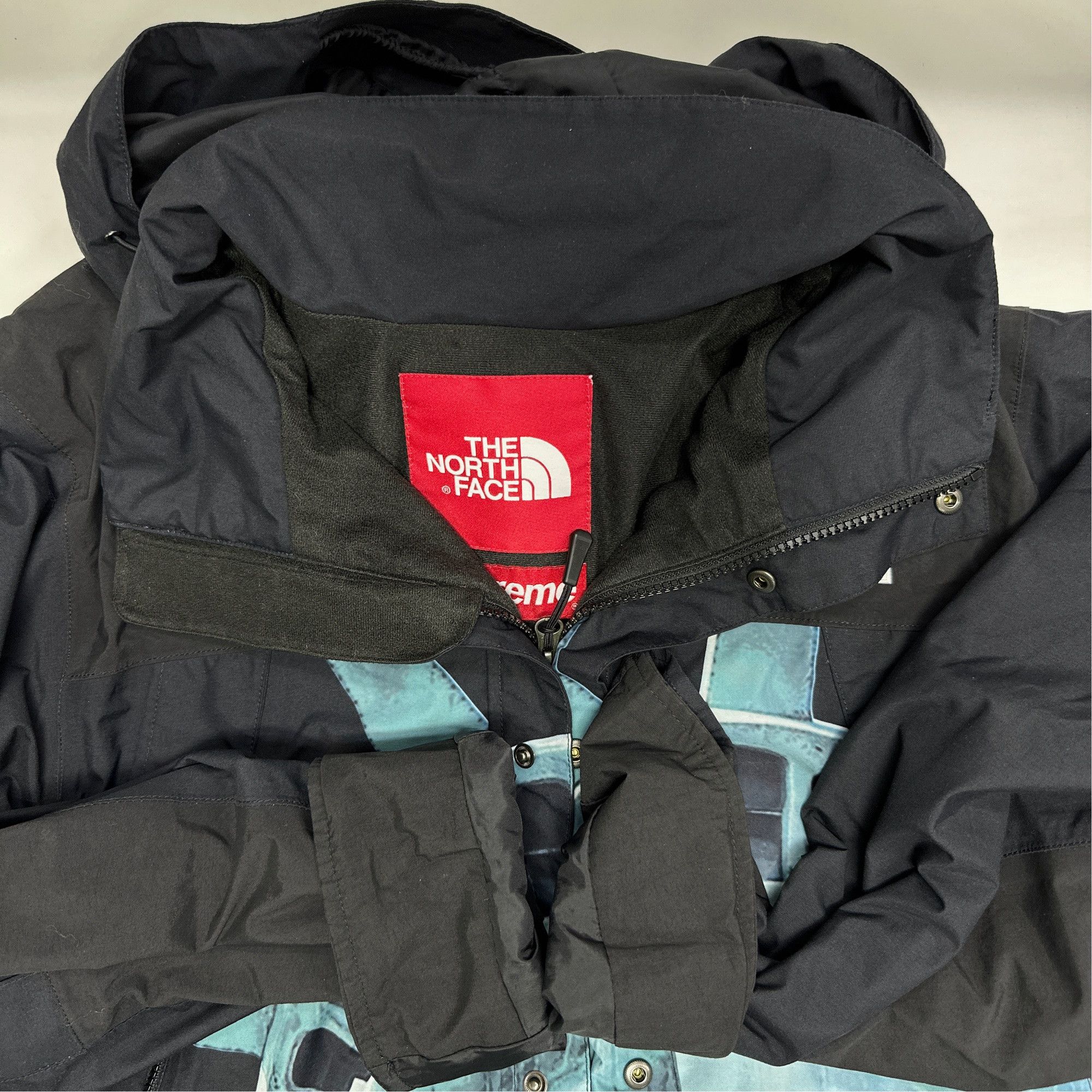 Supreme Supreme x The North Face Statue of Liberty Jacket Size S Size US S / EU 44-46 / 1 - 5 Thumbnail
