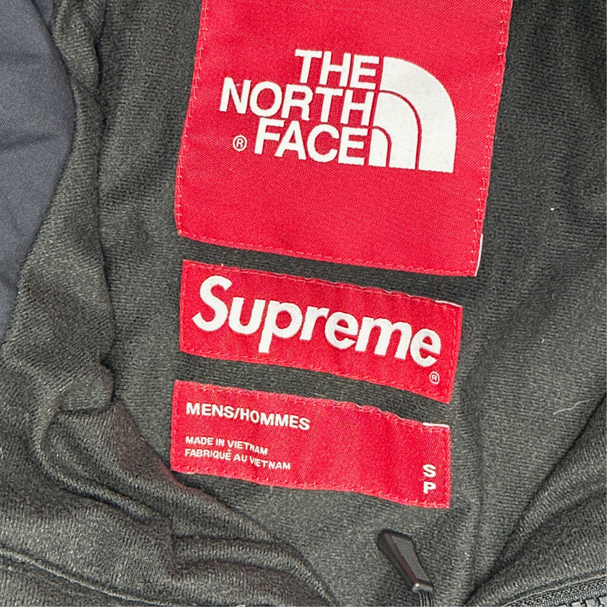 Supreme Supreme x The North Face Statue of Liberty Jacket Size S Size US S / EU 44-46 / 1 - 2 Thumbnail