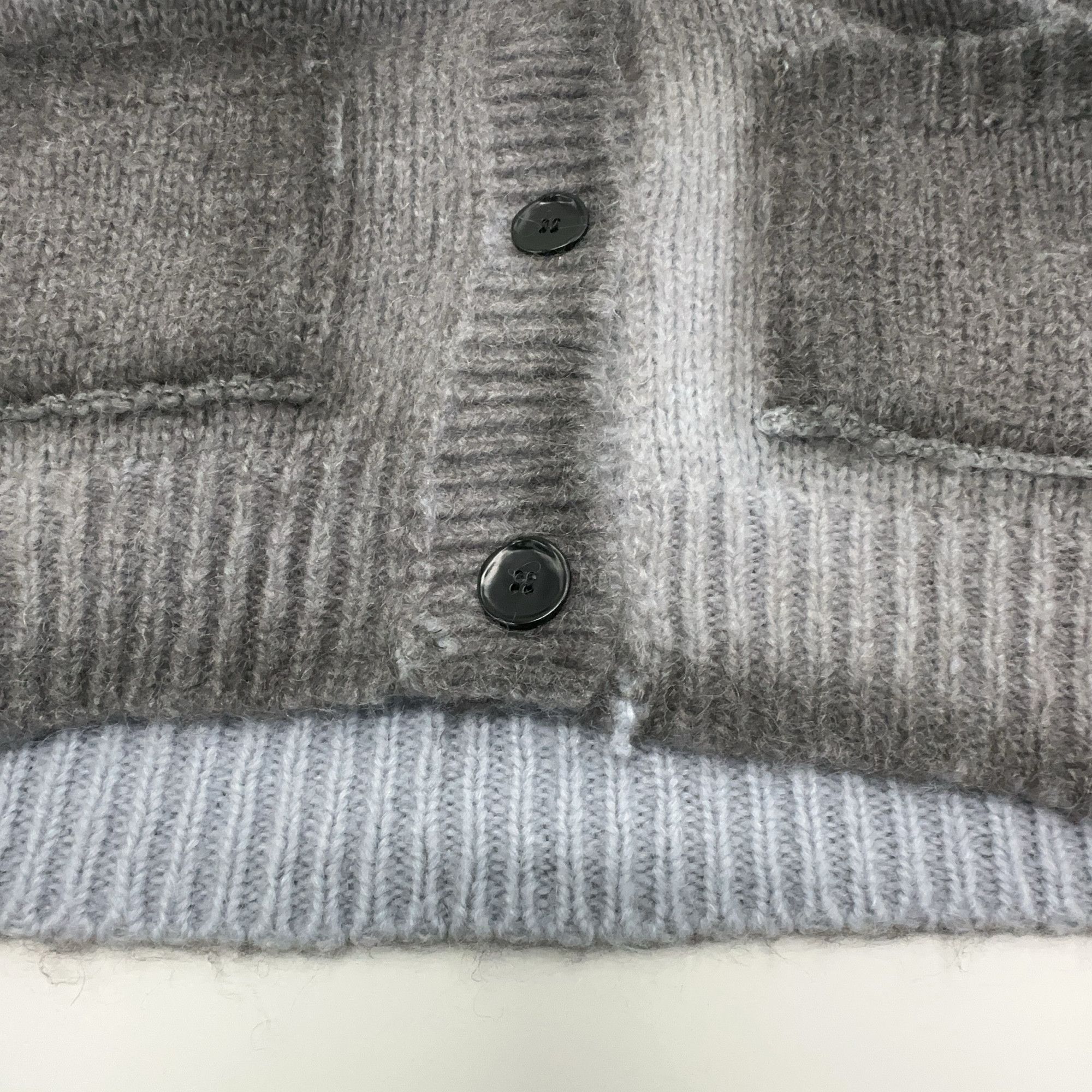 Acne Studios Acne Studios Mohair Blend V-Neck Cardigan Size XS Size XS / US 0-2 / IT 36-38 - 5 Thumbnail