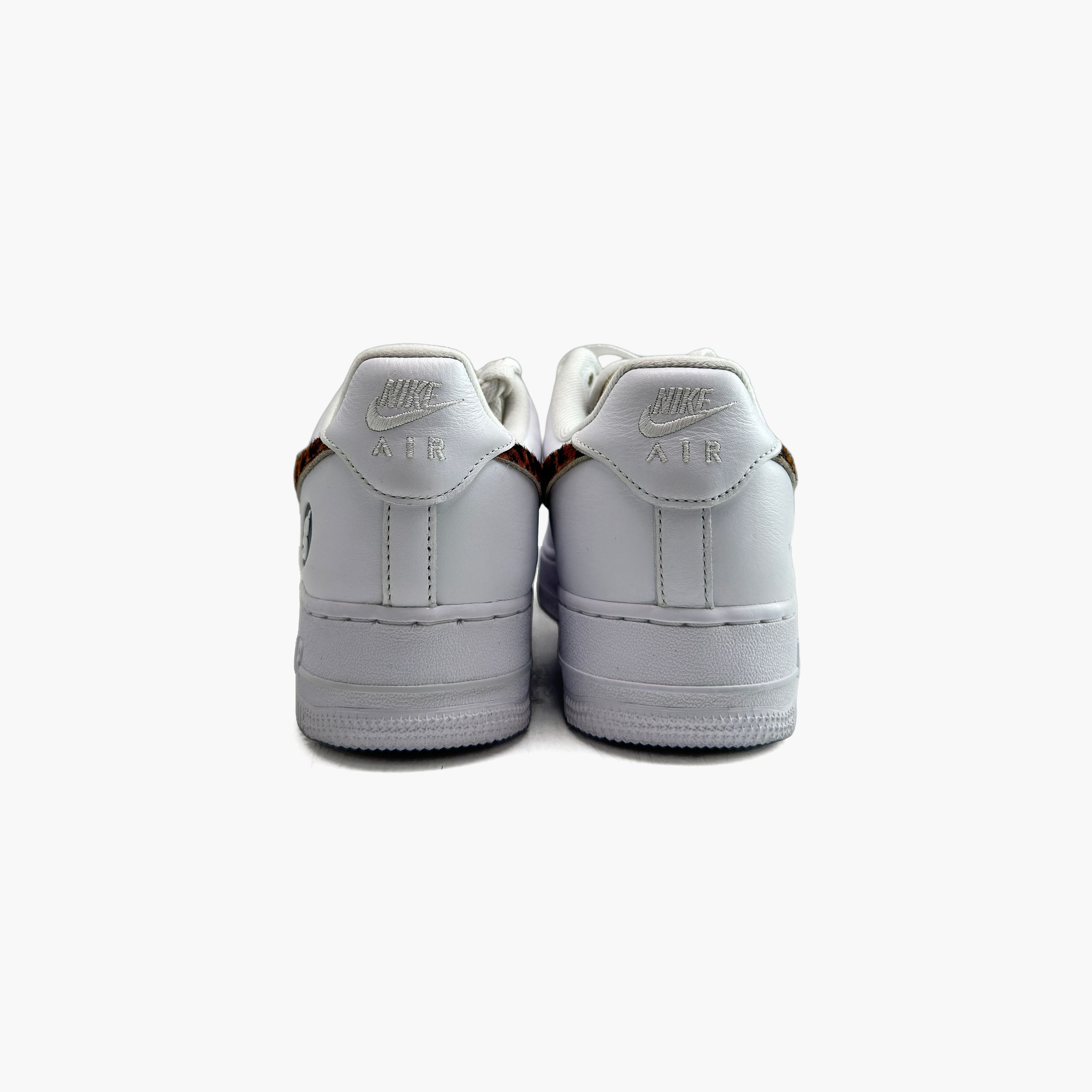 Nike Nike x Supreme x Goodenough Air Force 1 Low SP Size 8.5 Size US 9 / EU 42 - 6 Thumbnail