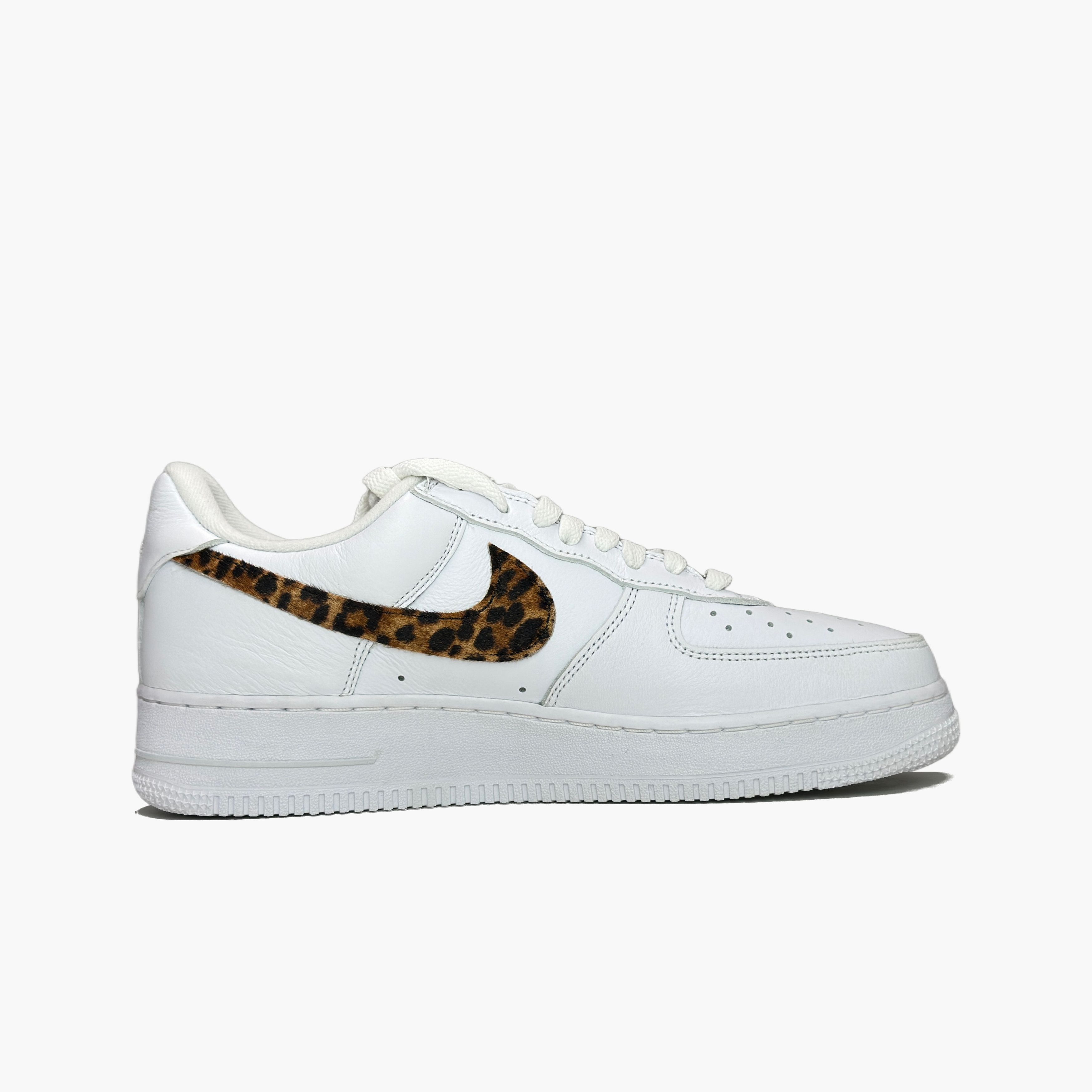 Nike Nike x Supreme x Goodenough Air Force 1 Low SP Size 8.5 Size US 9 / EU 42 - 2 Thumbnail
