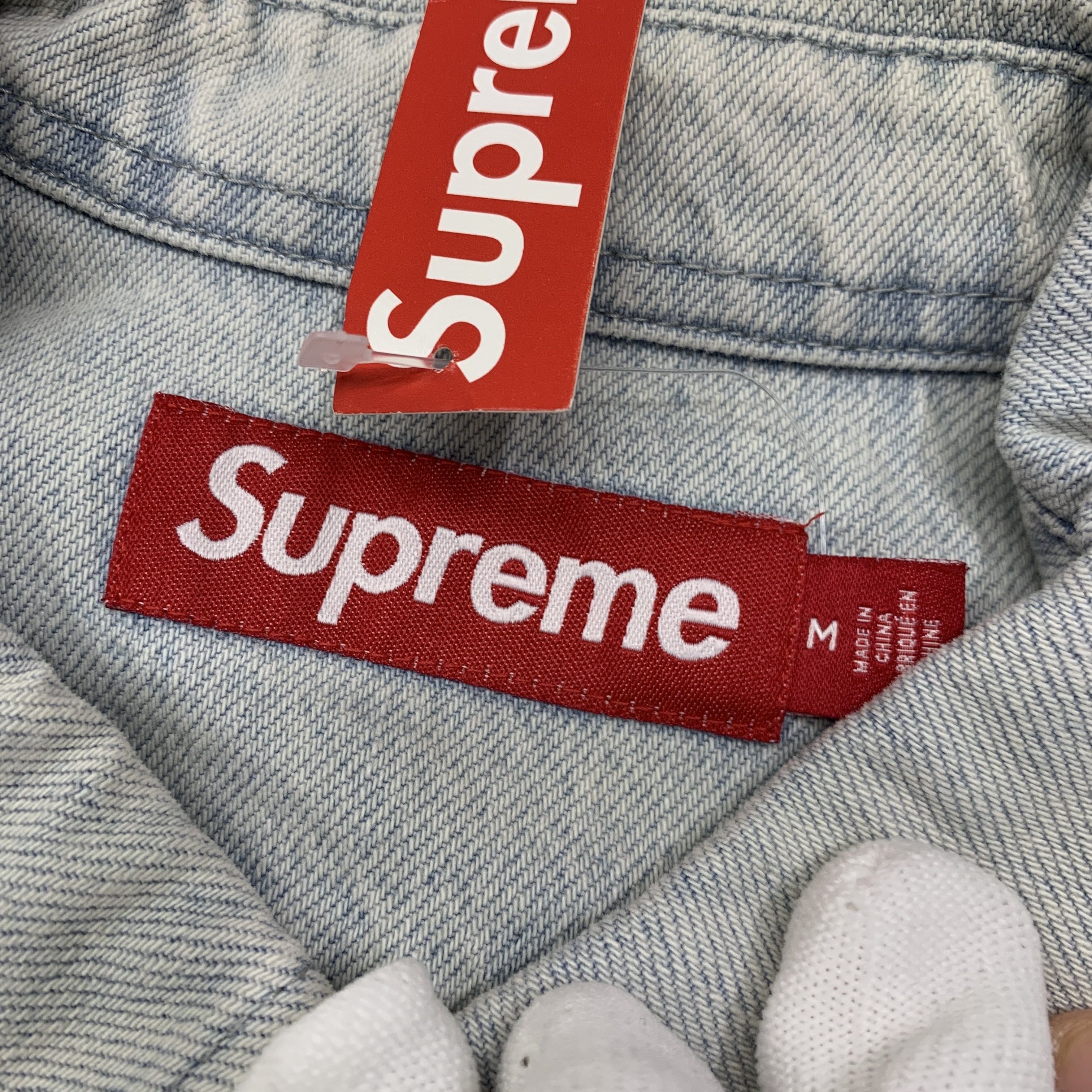 Supreme Supreme Small Box Rinsed Denim Shirt Size M Size US M / EU 48-50 / 2 - 3 Thumbnail
