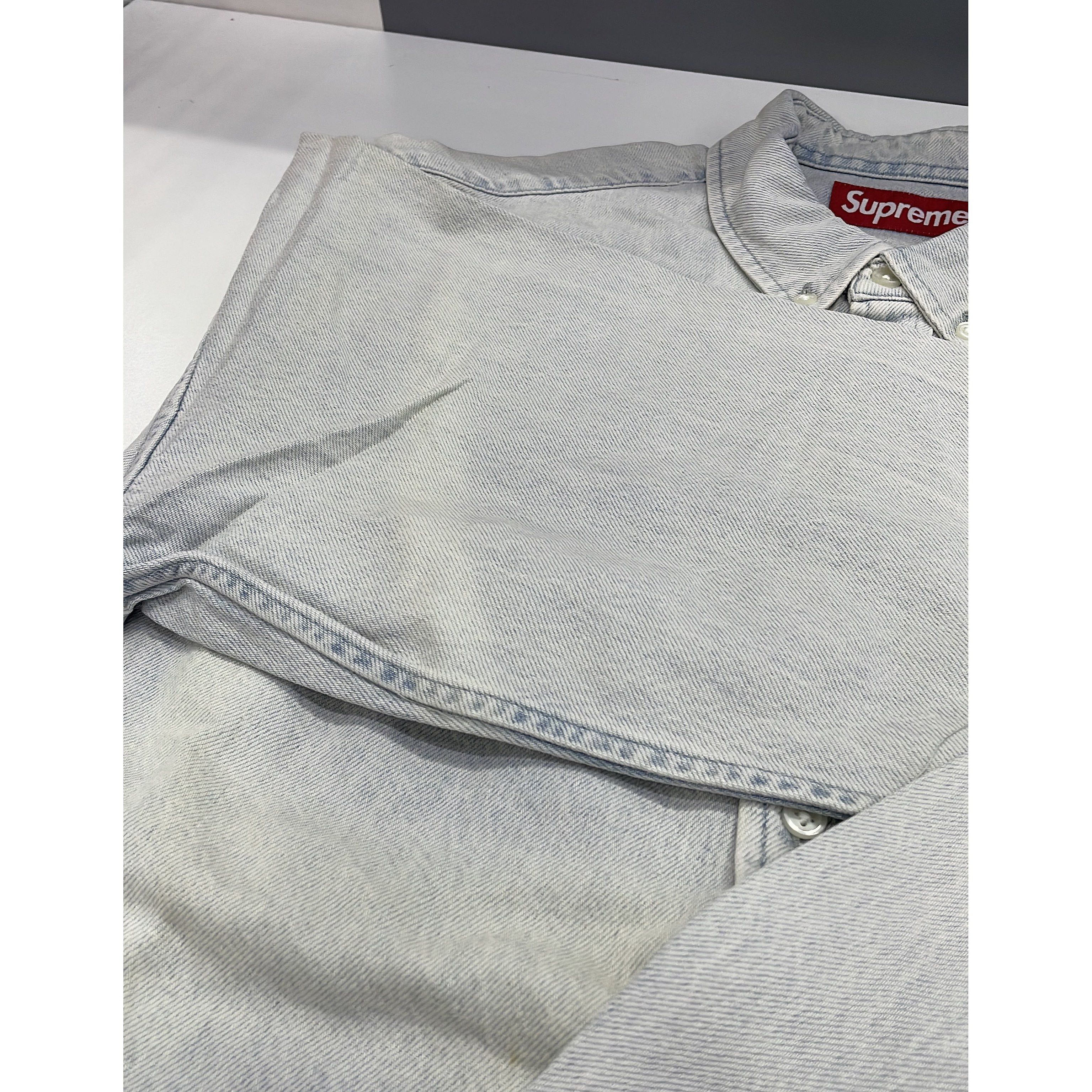 Supreme Supreme Small Box Rinsed Denim Shirt Size M Size US M / EU 48-50 / 2 - 8 Thumbnail