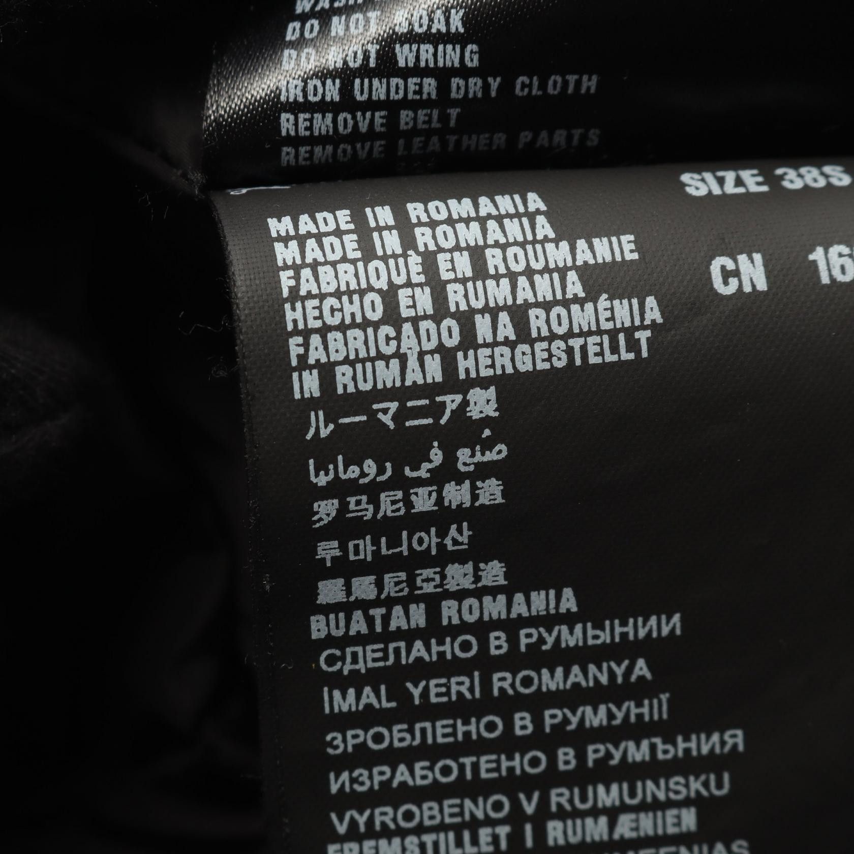 Prada Prada PRADA Down Jacket Textile Outerwear 29Y899 DUTY FREE for USA Size ONE SIZE - 6 Thumbnail