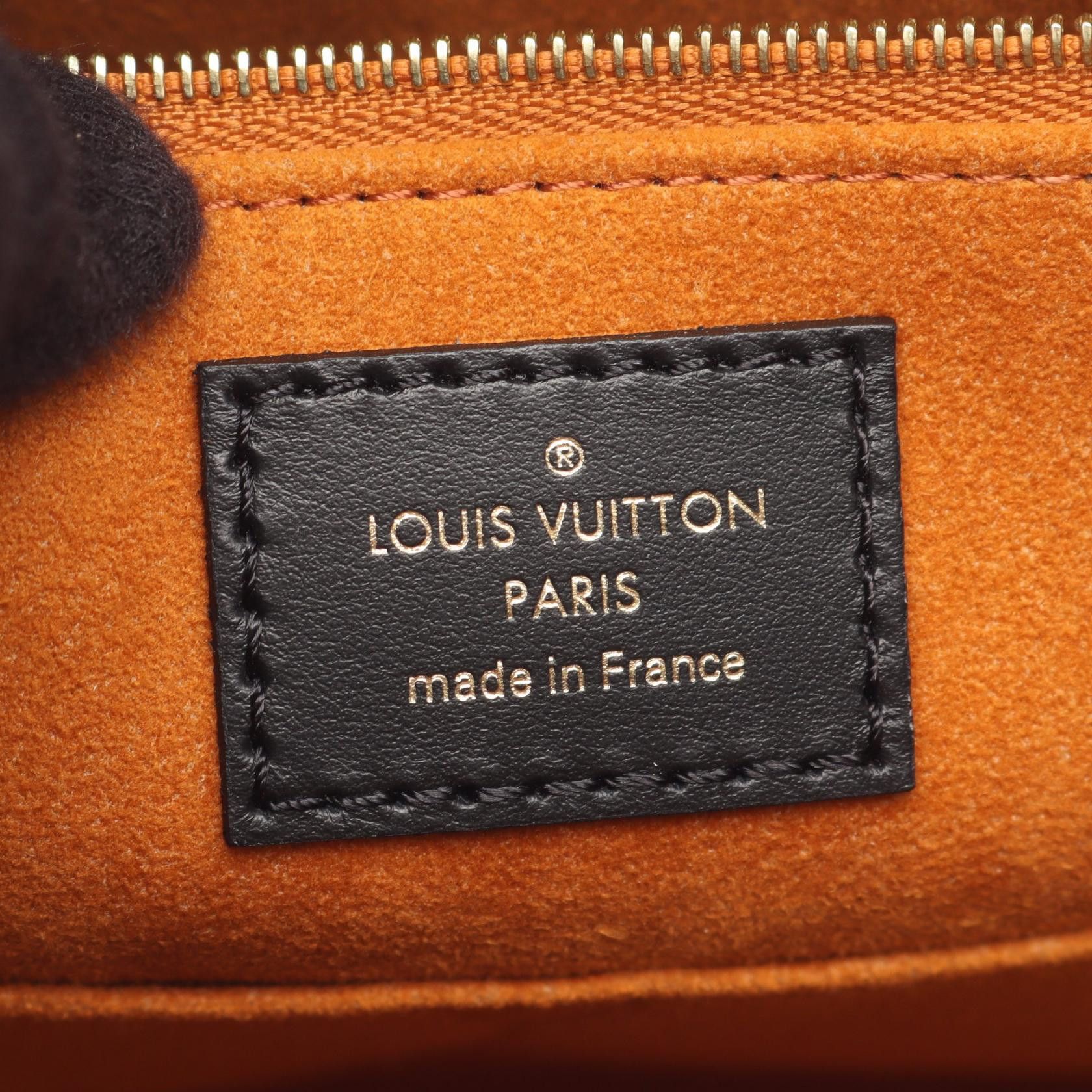 Louis Vuitton Louis Vuitton Louis Vuitton Onthego MM Monogram Empreinte Tote Bag Leather Tote Bag M45595 DUTY FREE for USA Size ONE SIZE - 4 Thumbnail