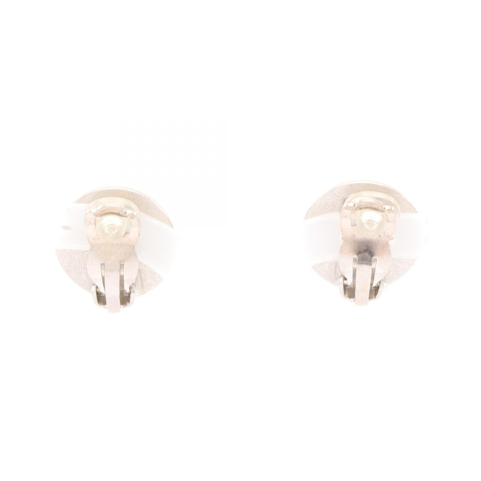 Chanel Chanel Chanel Logo Clip Earrings Metal Earrings DUTY FREE for USA Size ONE SIZE - 2 Thumbnail