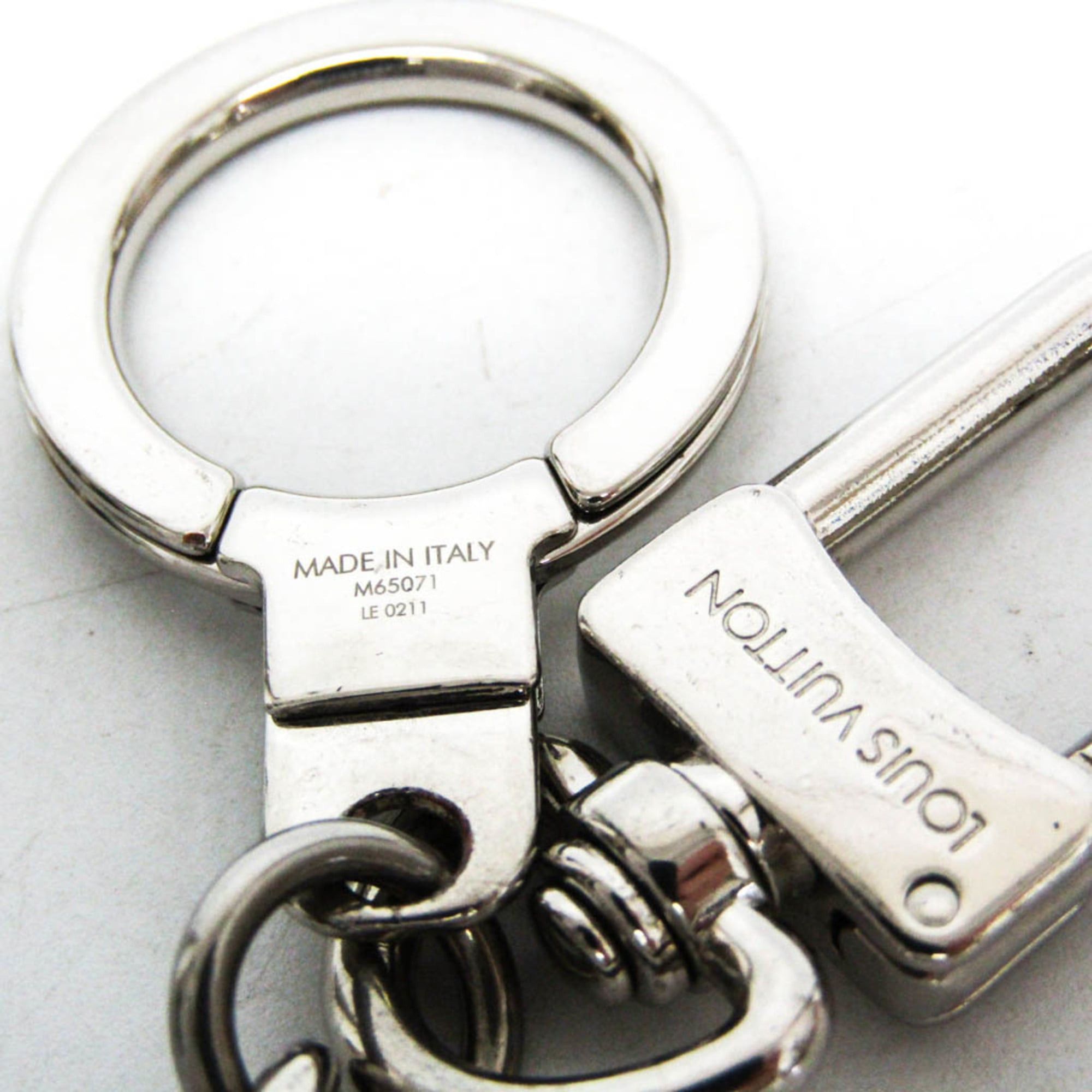Louis Vuitton Louis Vuitton Initial Key Chain M65071 Keyring (Silver) Size ONE SIZE - 8 Thumbnail