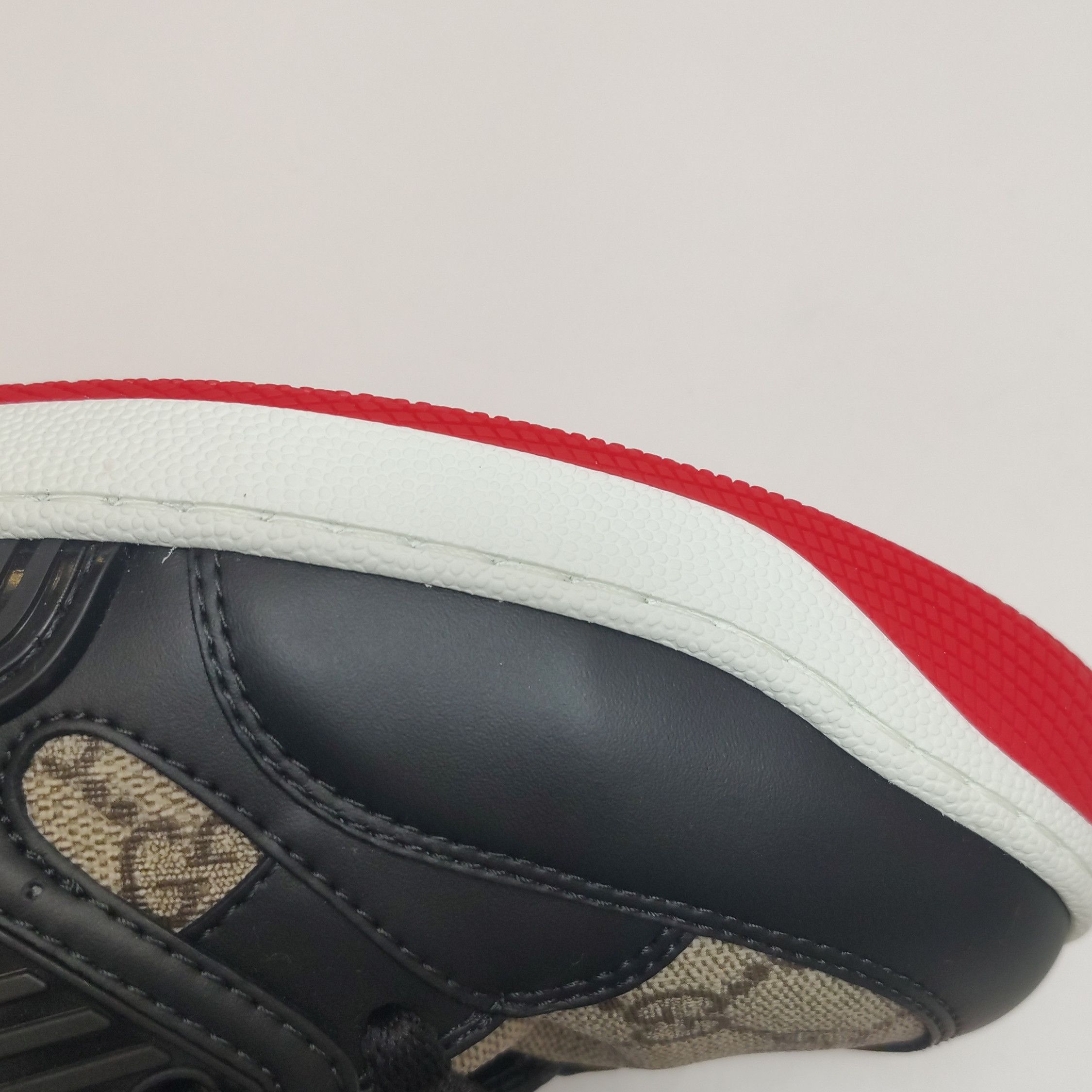 Gucci Gucci Men 7 Lowtop Sneakers Size US 7 / EU 40 - 8 Thumbnail