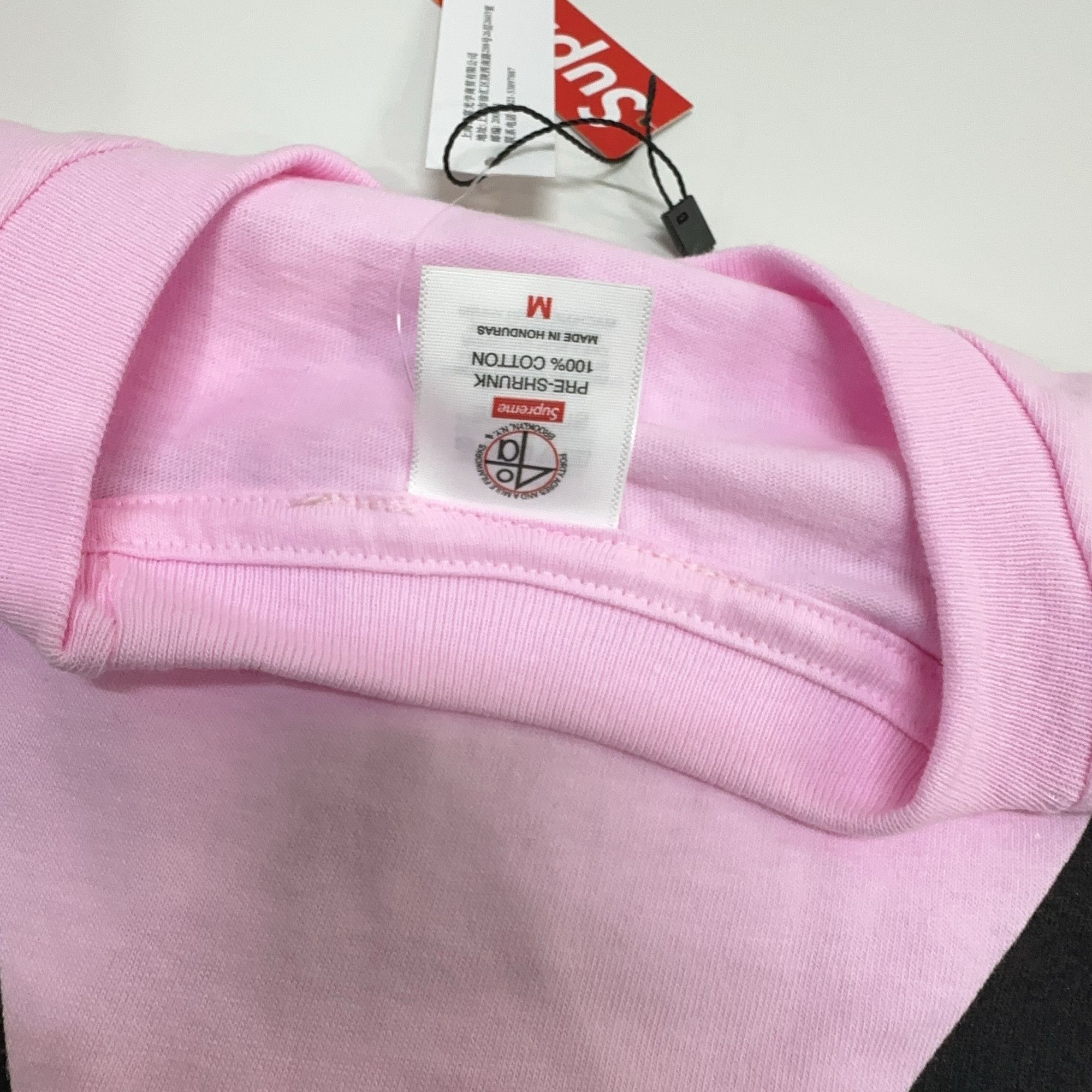 Supreme Supreme 40 Acres Malcolm X Tee Pink Size M Size US M / EU 48-50 / 2 - 6 Thumbnail