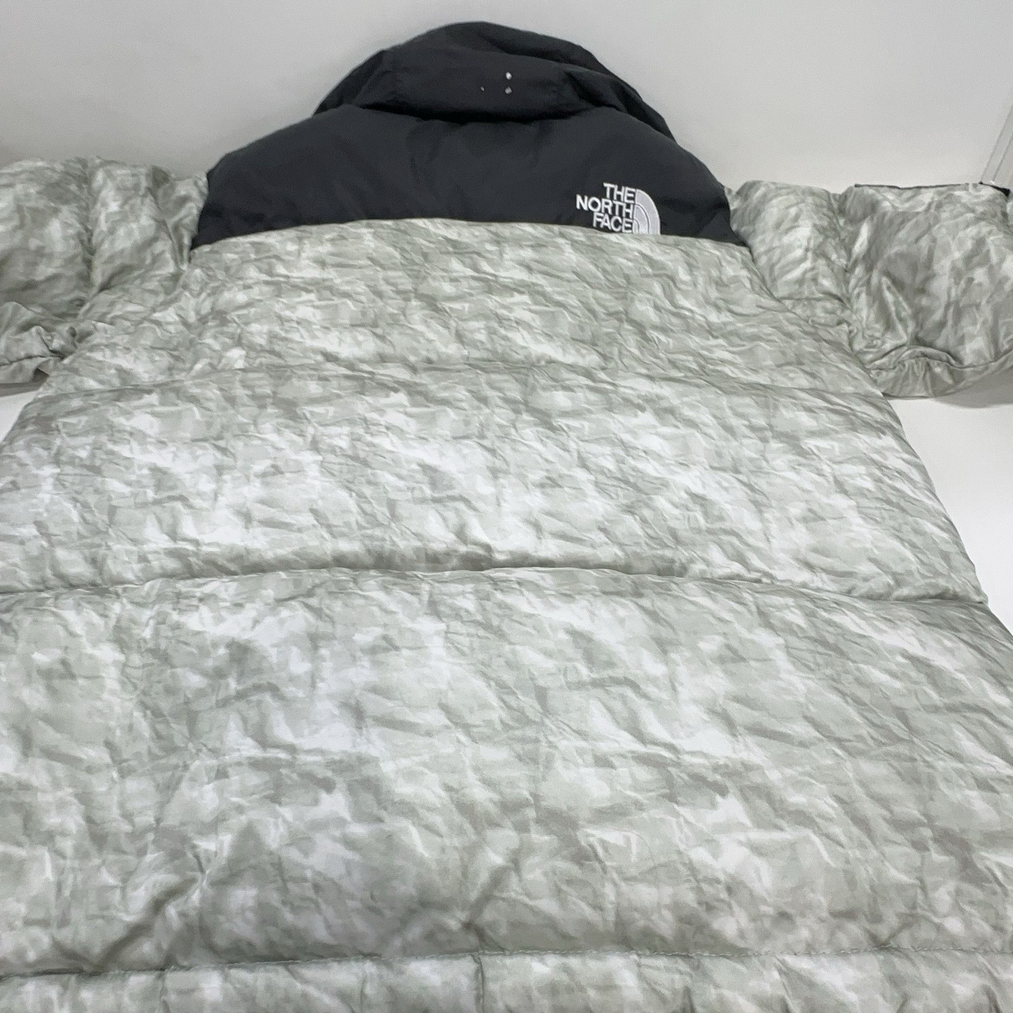 Supreme Supreme x The North Face Paper Print Nuptse Jacket Size S Size US S / EU 44-46 / 1 - 13 Thumbnail