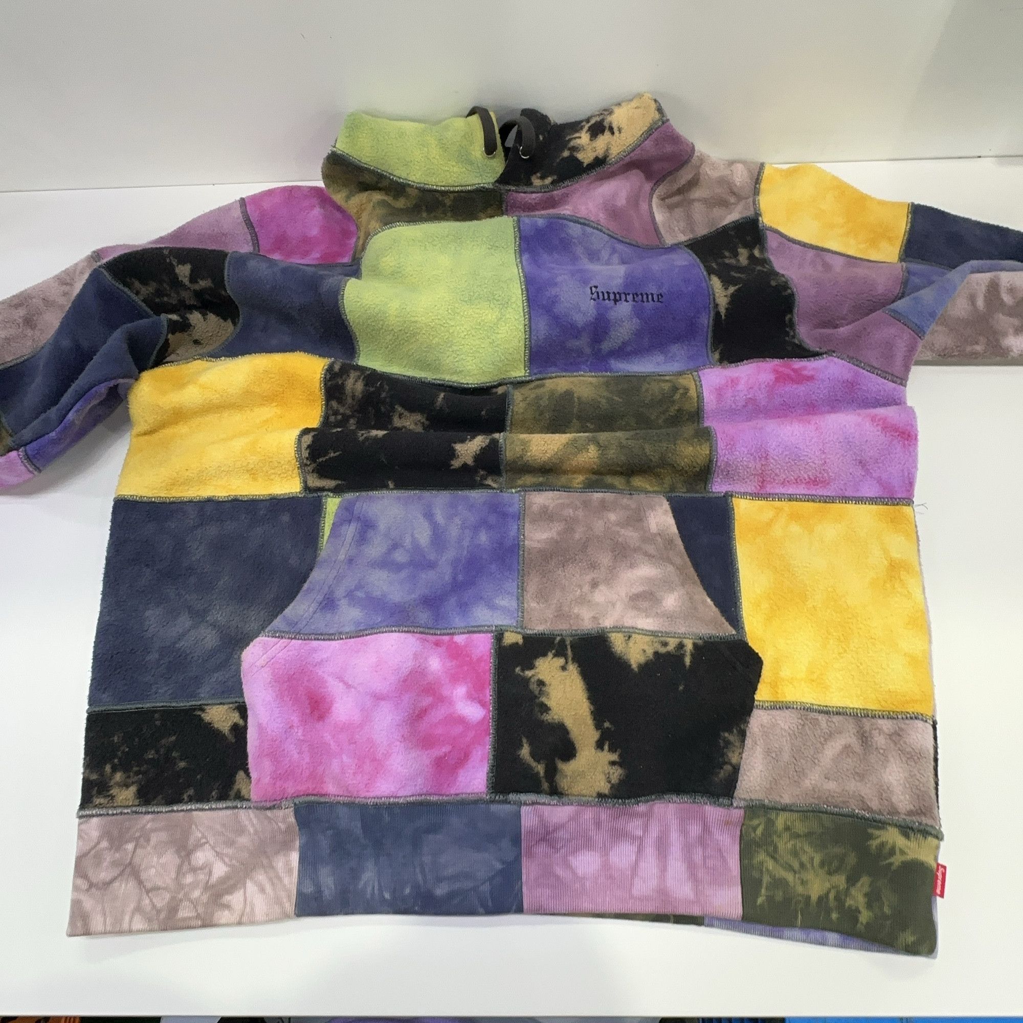 Supreme Supreme Patchwork Tie Dye Hoodie Size L Size US L / EU 52-54 / 3 - 6 Thumbnail