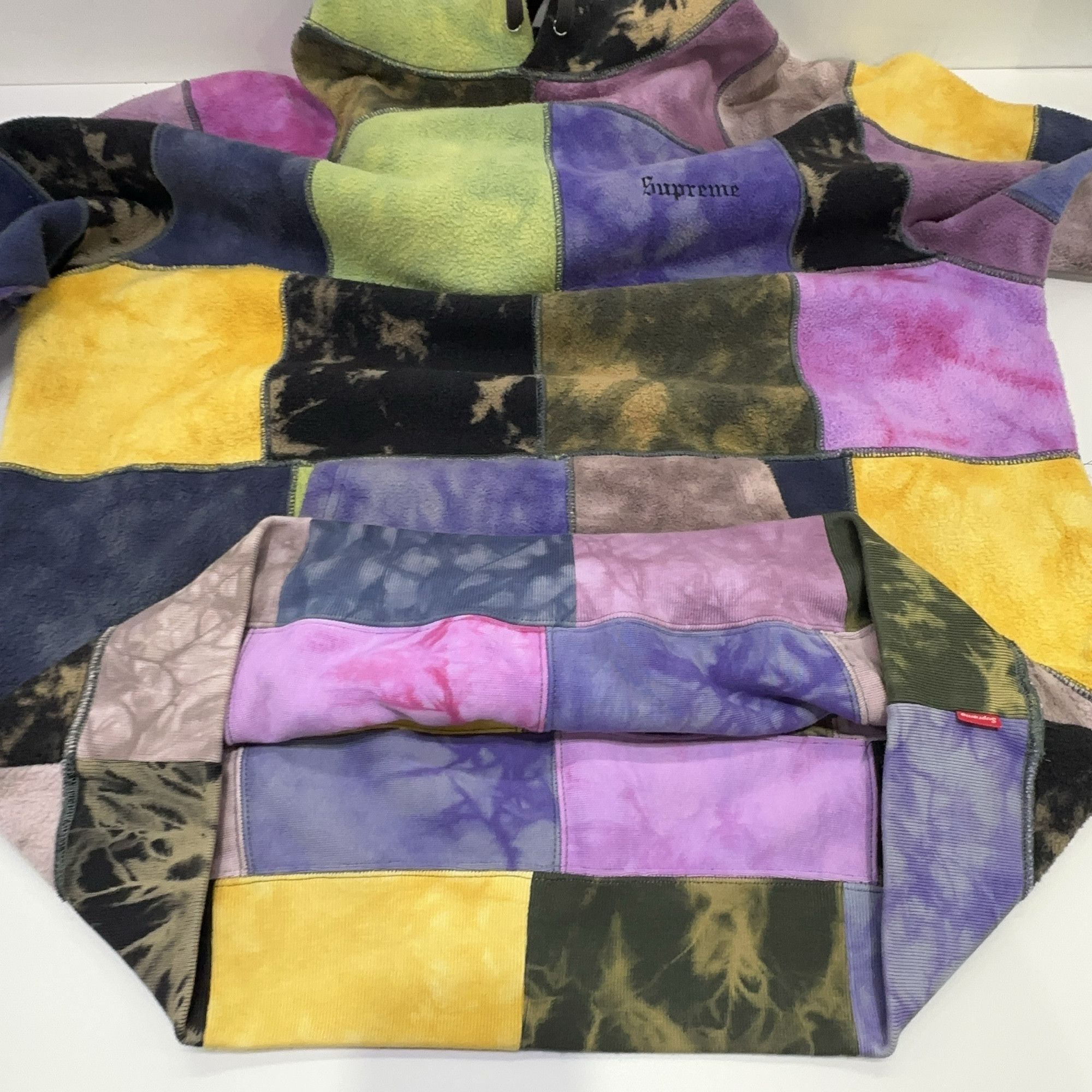 Supreme Supreme Patchwork Tie Dye Hoodie Size L Size US L / EU 52-54 / 3 - 13 Thumbnail