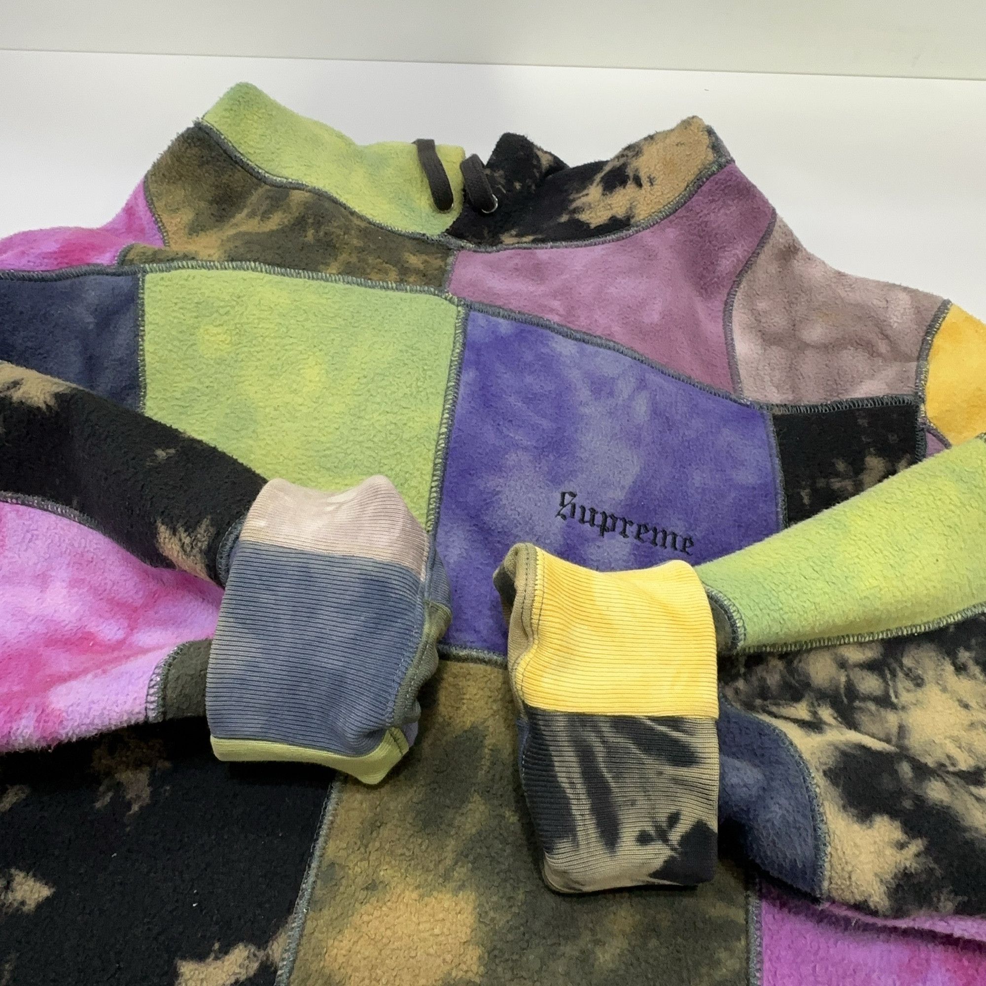 Supreme Supreme Patchwork Tie Dye Hoodie Size L Size US L / EU 52-54 / 3 - 15 Thumbnail