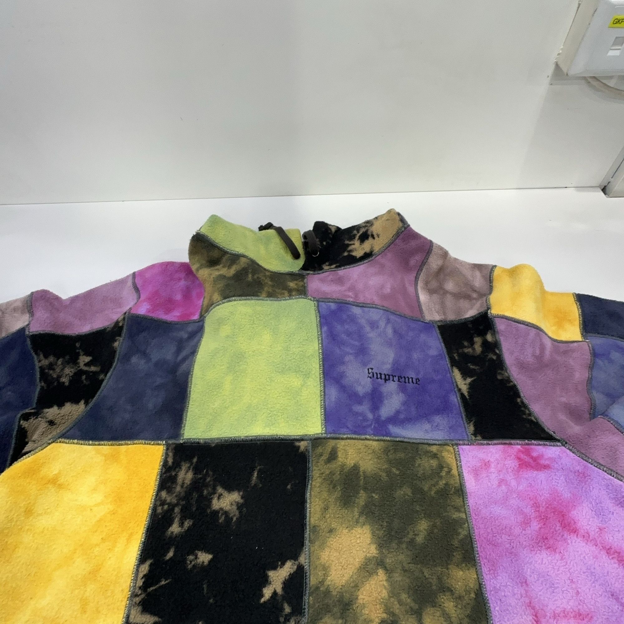 Supreme Supreme Patchwork Tie Dye Hoodie Size L Size US L / EU 52-54 / 3 - 19 Thumbnail