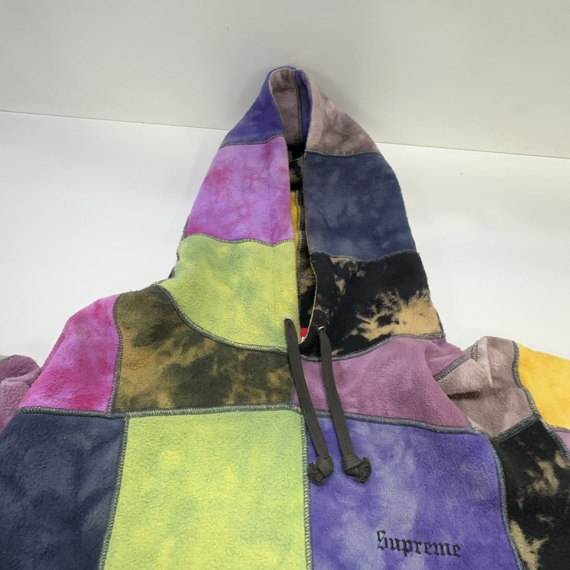 Supreme Supreme Patchwork Tie Dye Hoodie Size L Size US L / EU 52-54 / 3 - 10 Thumbnail