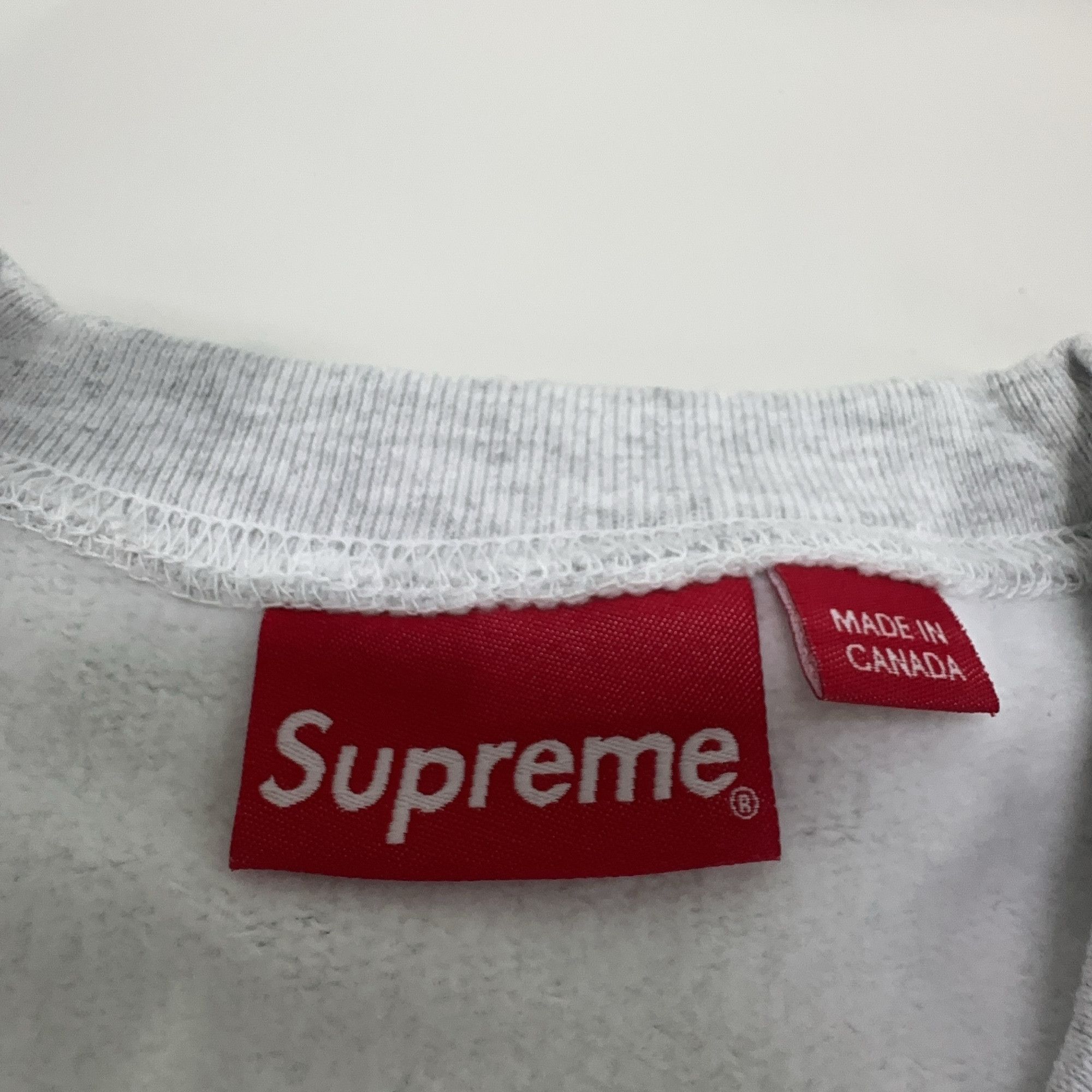 Supreme Supreme Futura Logo Crewneck Gray Size M Size US M / EU 48-50 / 2 - 4 Thumbnail