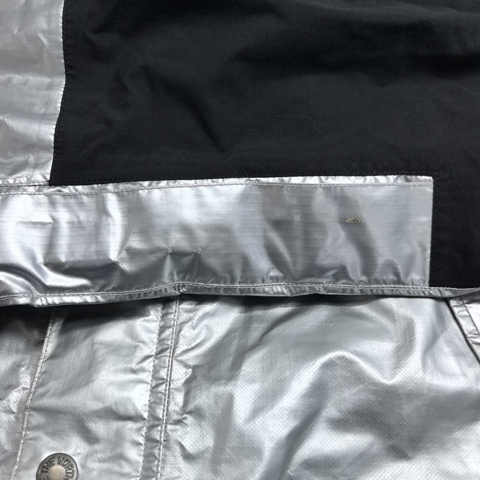 Supreme Supreme x The North Face Metallic Jacket Size M Size US M / EU 48-50 / 2 - 12 Thumbnail