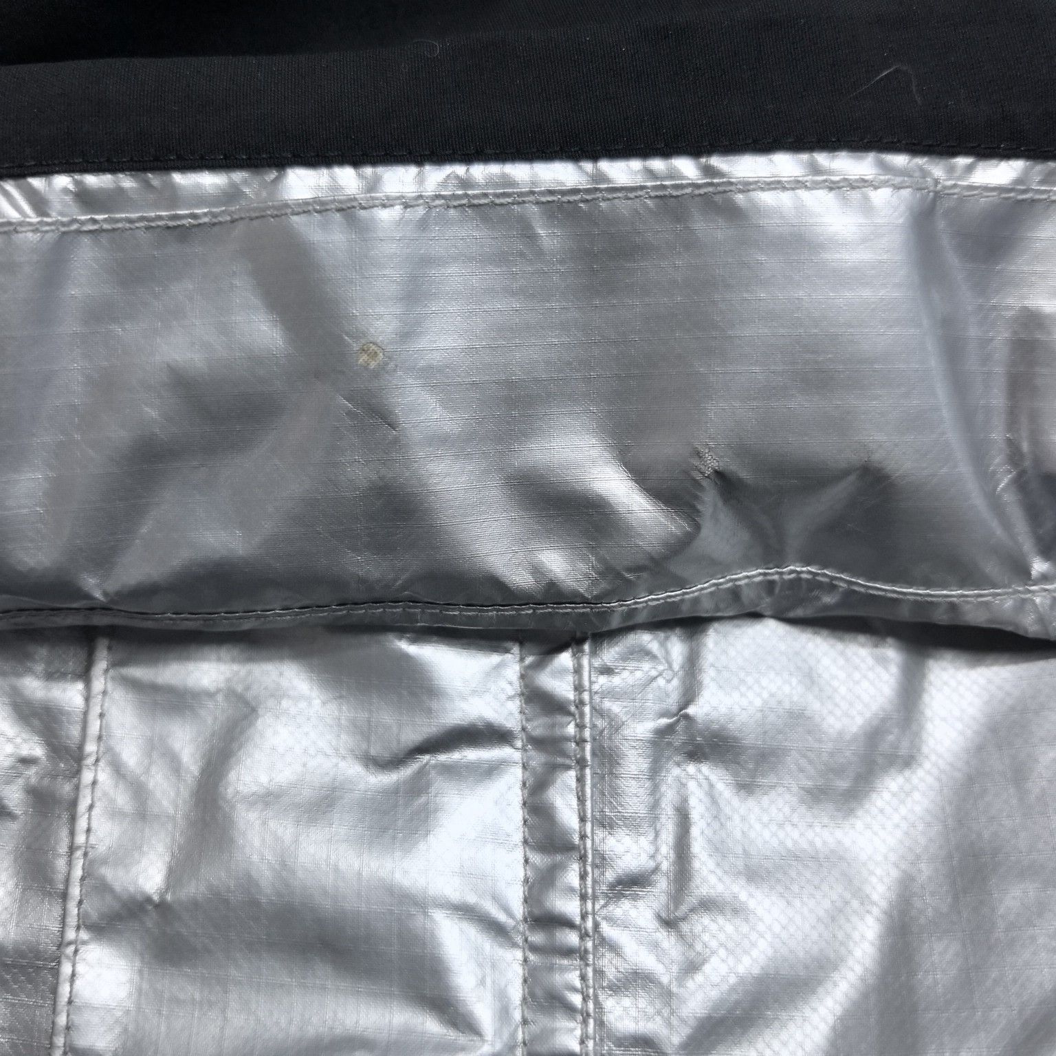 Supreme Supreme x The North Face Metallic Jacket Size M Size US M / EU 48-50 / 2 - 11 Thumbnail