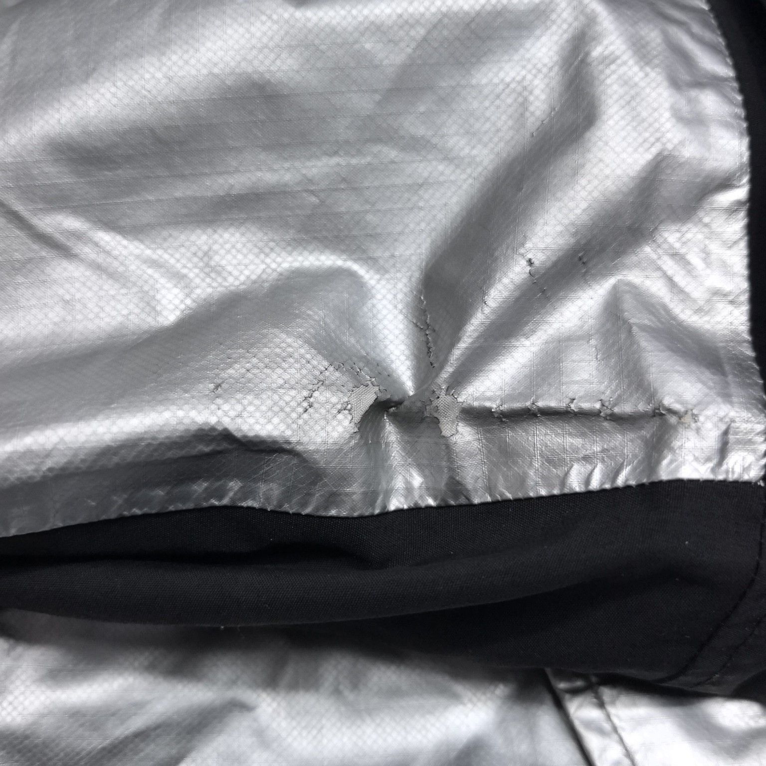 Supreme Supreme x The North Face Metallic Jacket Size M Size US M / EU 48-50 / 2 - 7 Thumbnail