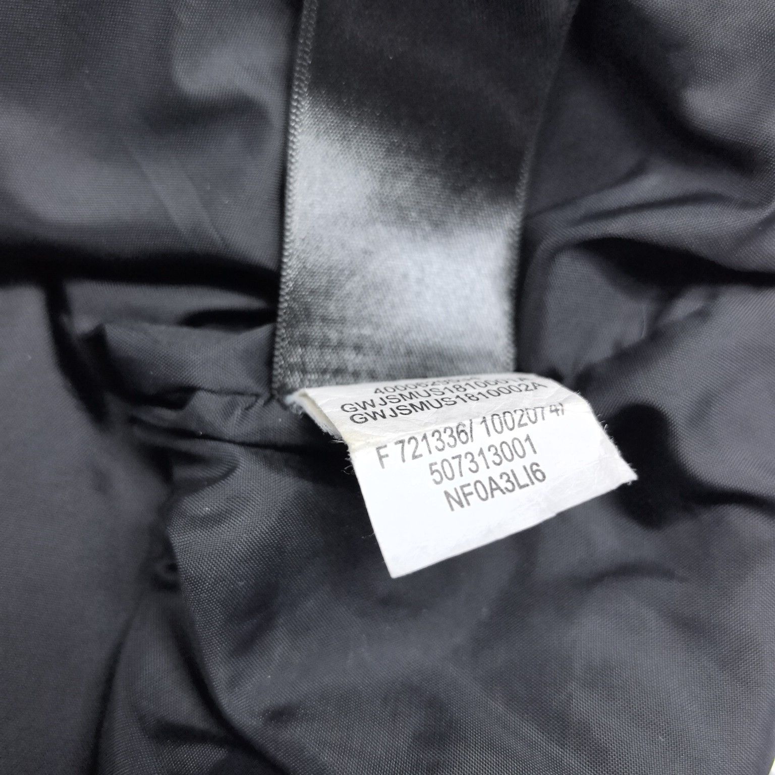 Supreme Supreme x The North Face Metallic Jacket Size M Size US M / EU 48-50 / 2 - 5 Thumbnail