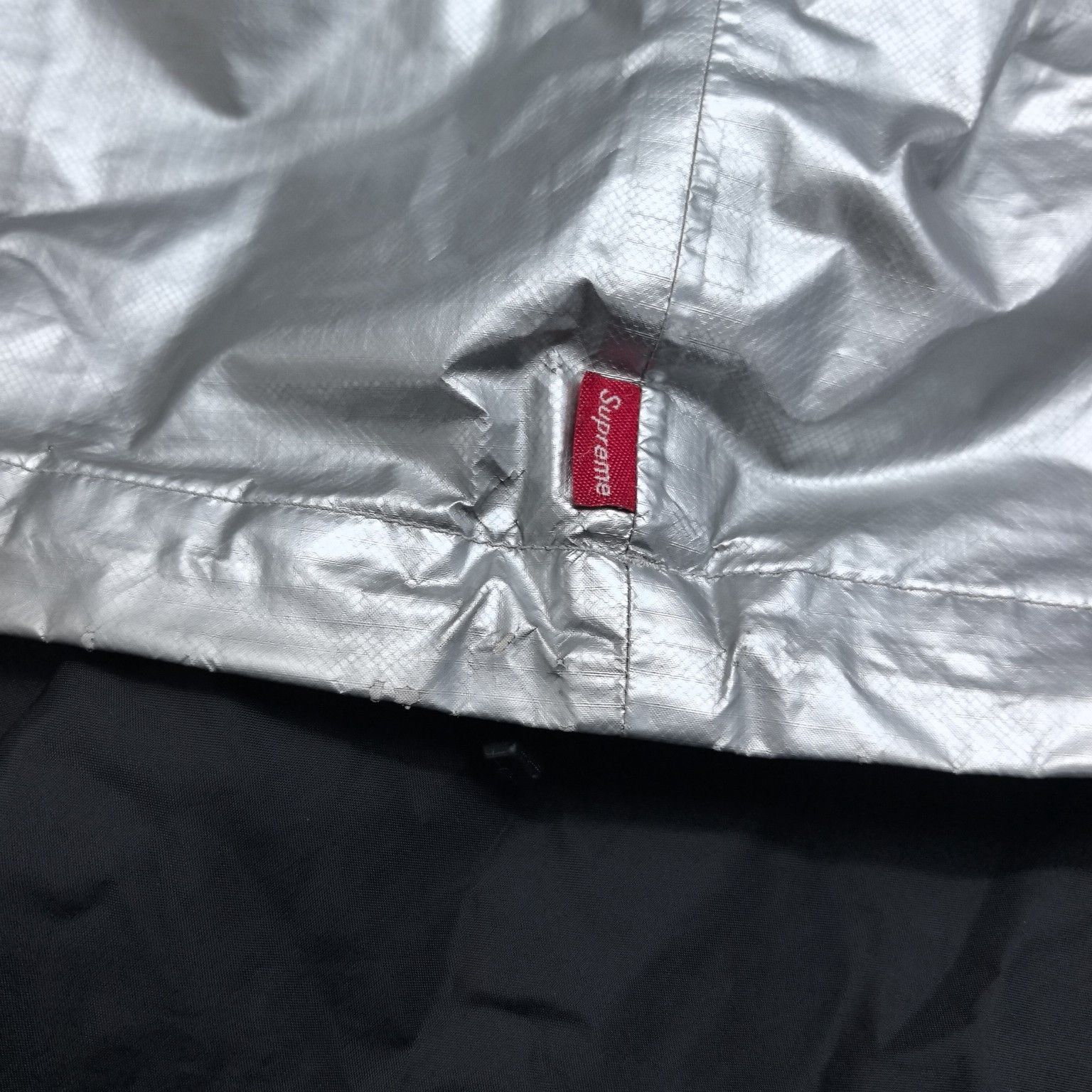 Supreme Supreme x The North Face Metallic Jacket Size M Size US M / EU 48-50 / 2 - 14 Thumbnail