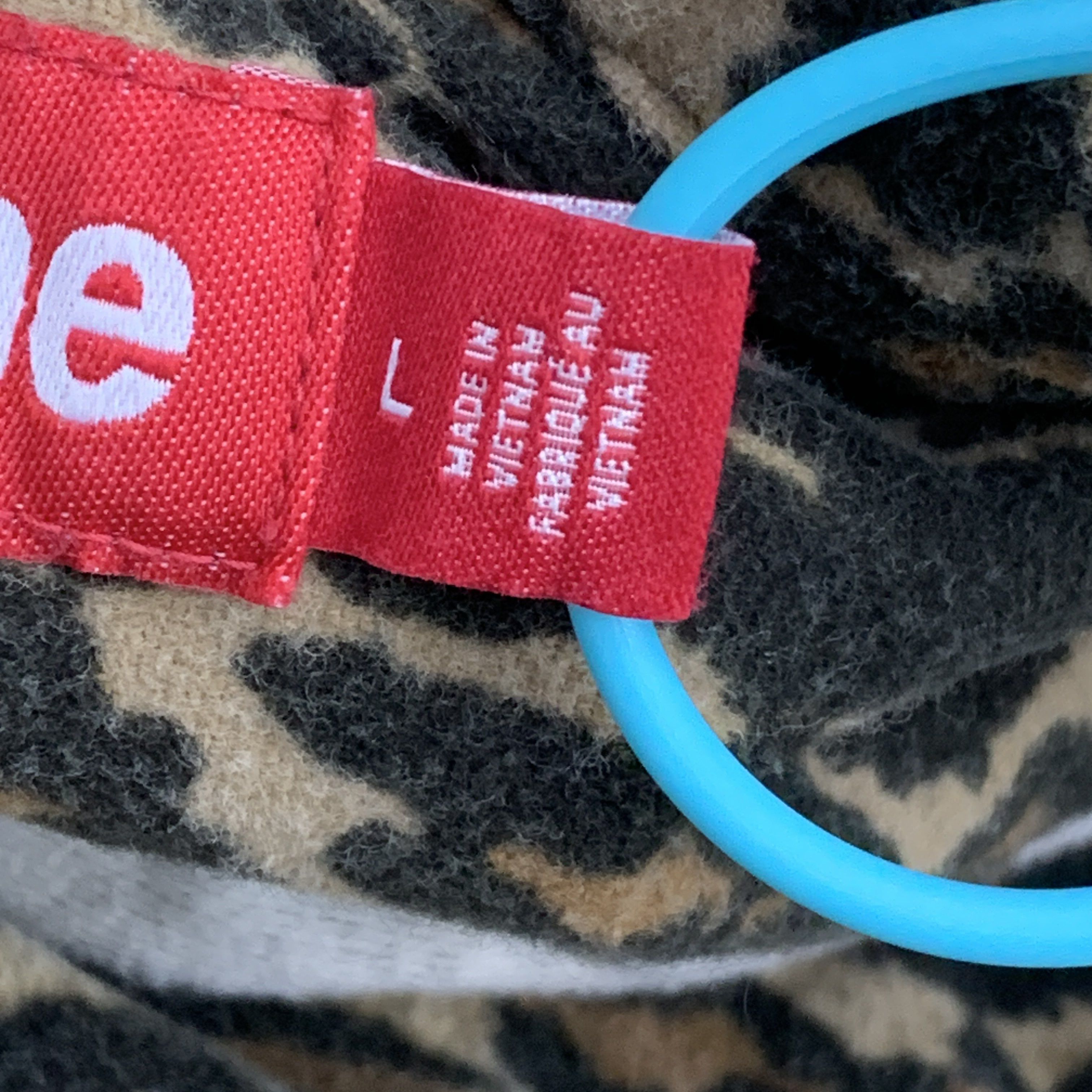 Supreme Supreme Leopard Flannel Shirt Size L Size US L / EU 52-54 / 3 - 2 Thumbnail