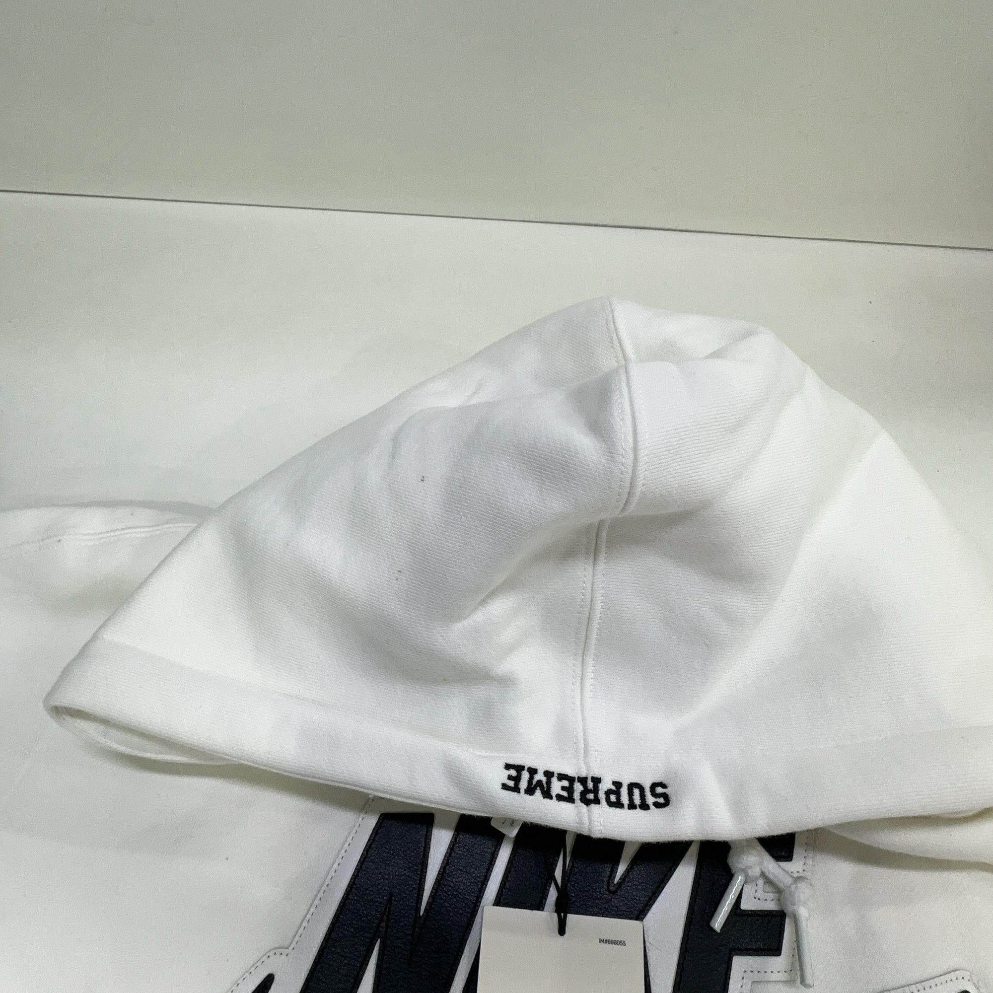 Supreme Supreme x Nike Leather Logo Hoodie Size M Size US M / EU 48-50 / 2 - 12 Thumbnail