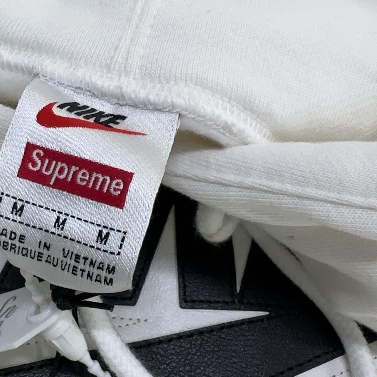 Supreme Supreme x Nike Leather Logo Hoodie Size M Size US M / EU 48-50 / 2 - 8 Thumbnail