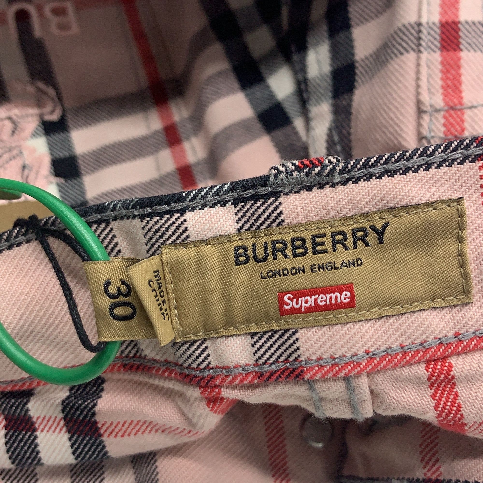 Burberry × Supreme Supreme x Burberry Plaid Denim Jeans Size 30 Size US 30 / EU 46 - 2 Thumbnail
