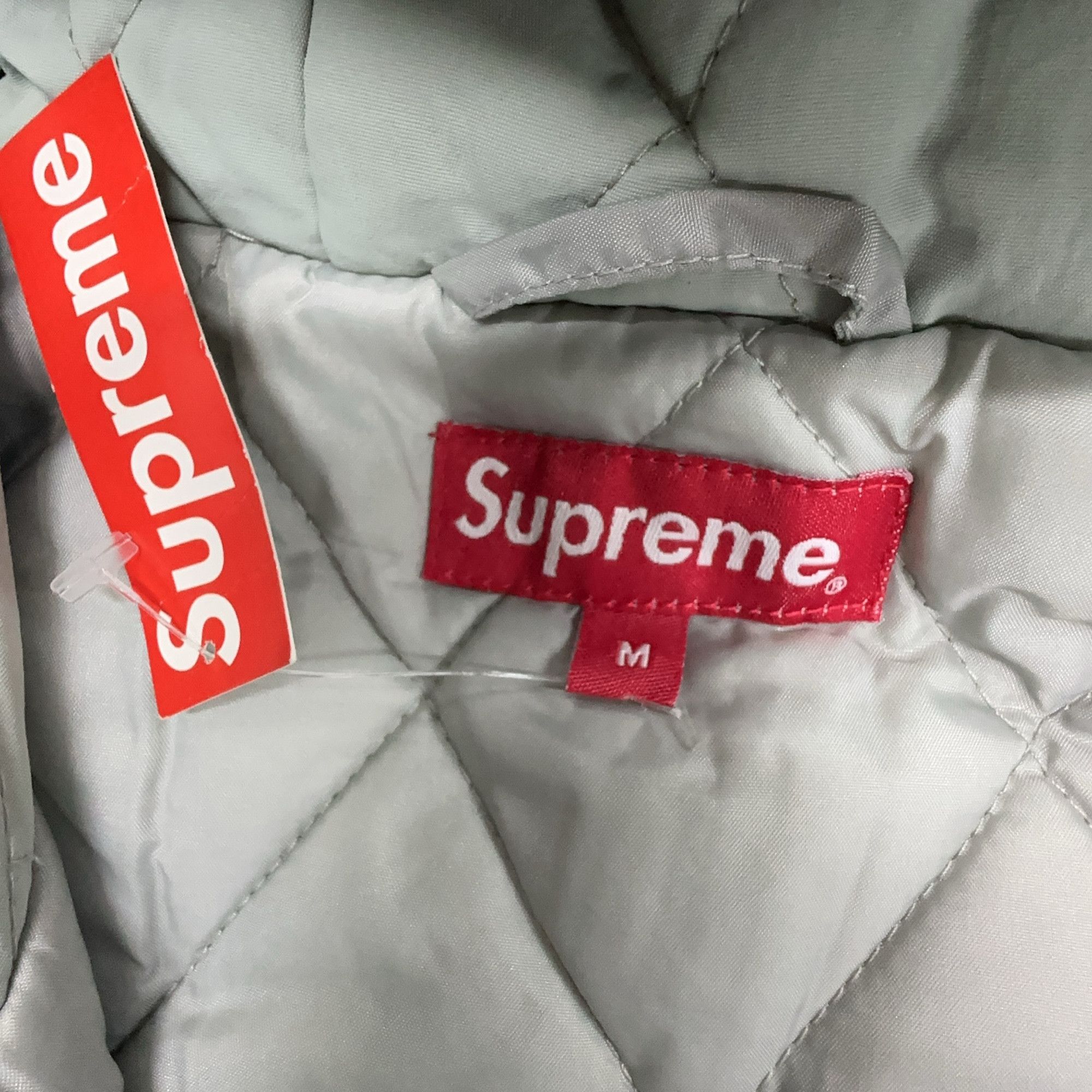Supreme Supreme Logo Quilted Hooded Jacket Size M Size US M / EU 48-50 / 2 - 4 Thumbnail