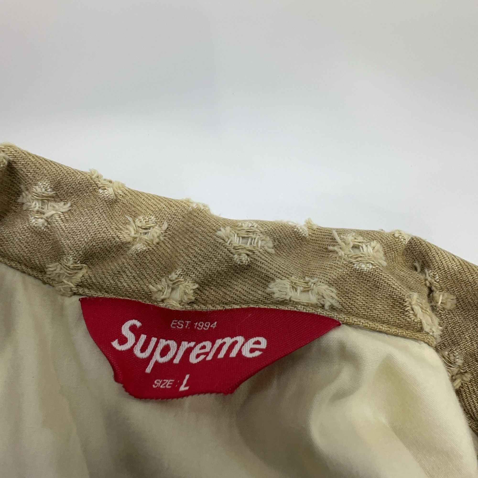 Supreme Supreme Hole Punch Denim Trucker Jacket Size L Size US L / EU 52-54 / 3 - 3 Thumbnail