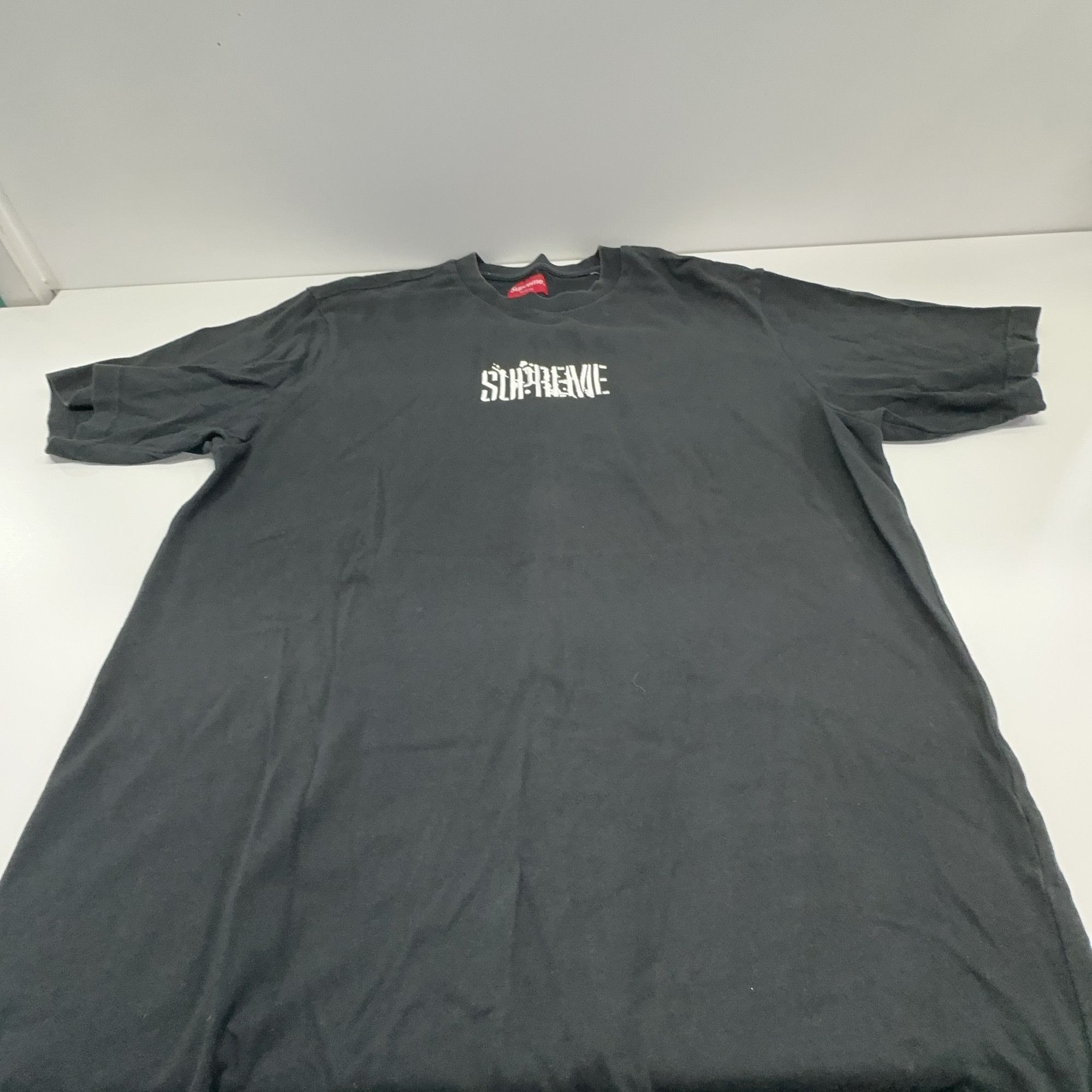 Supreme Supreme Embroidered Logo T-Shirt Size S Size US S / EU 44-46 / 1 - 7 Thumbnail